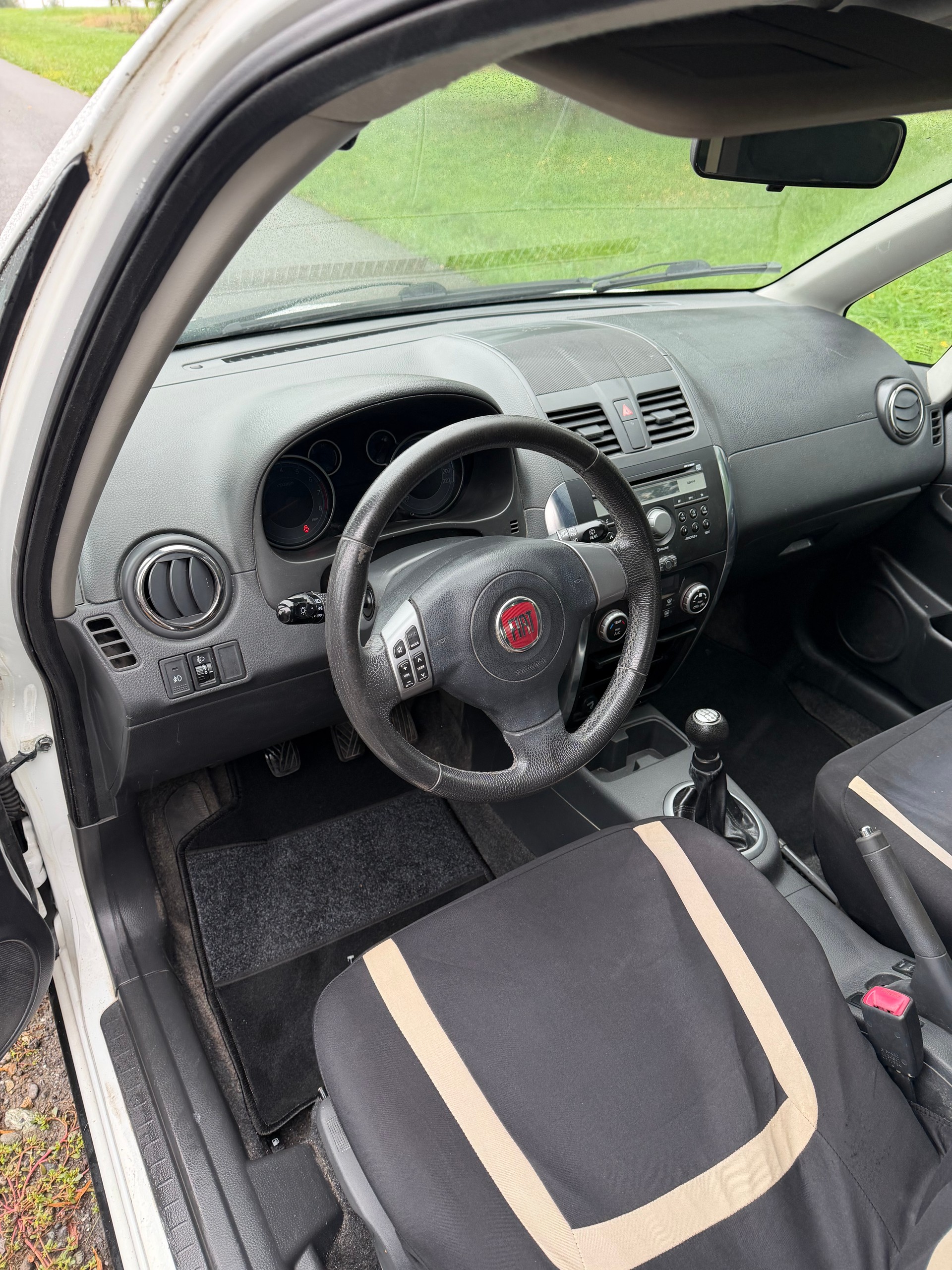 FIAT Sedici 1.6 4WD Freestyle-image-3