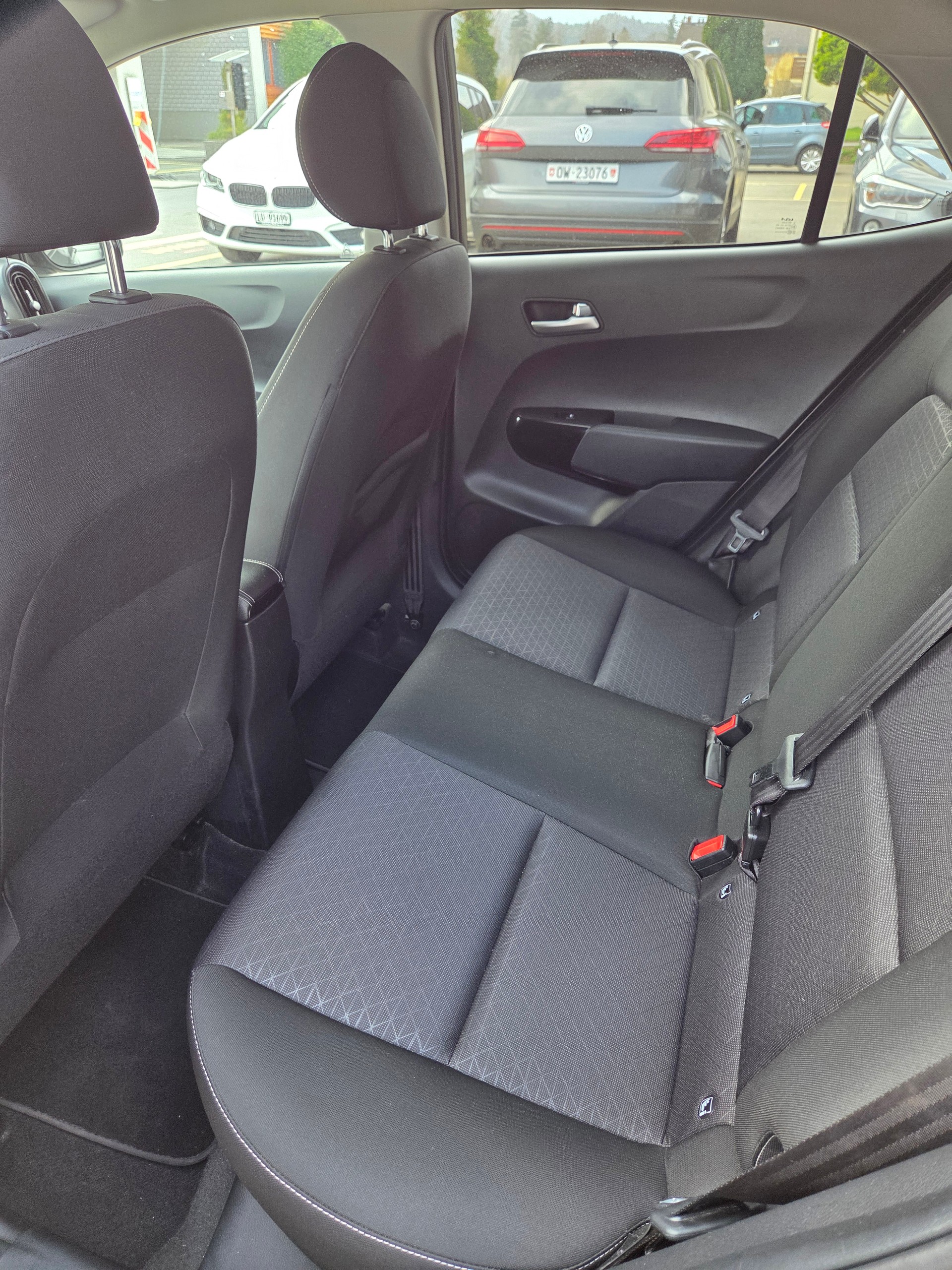 KIA Picanto 1.2 CVVT Style AMT-image-12