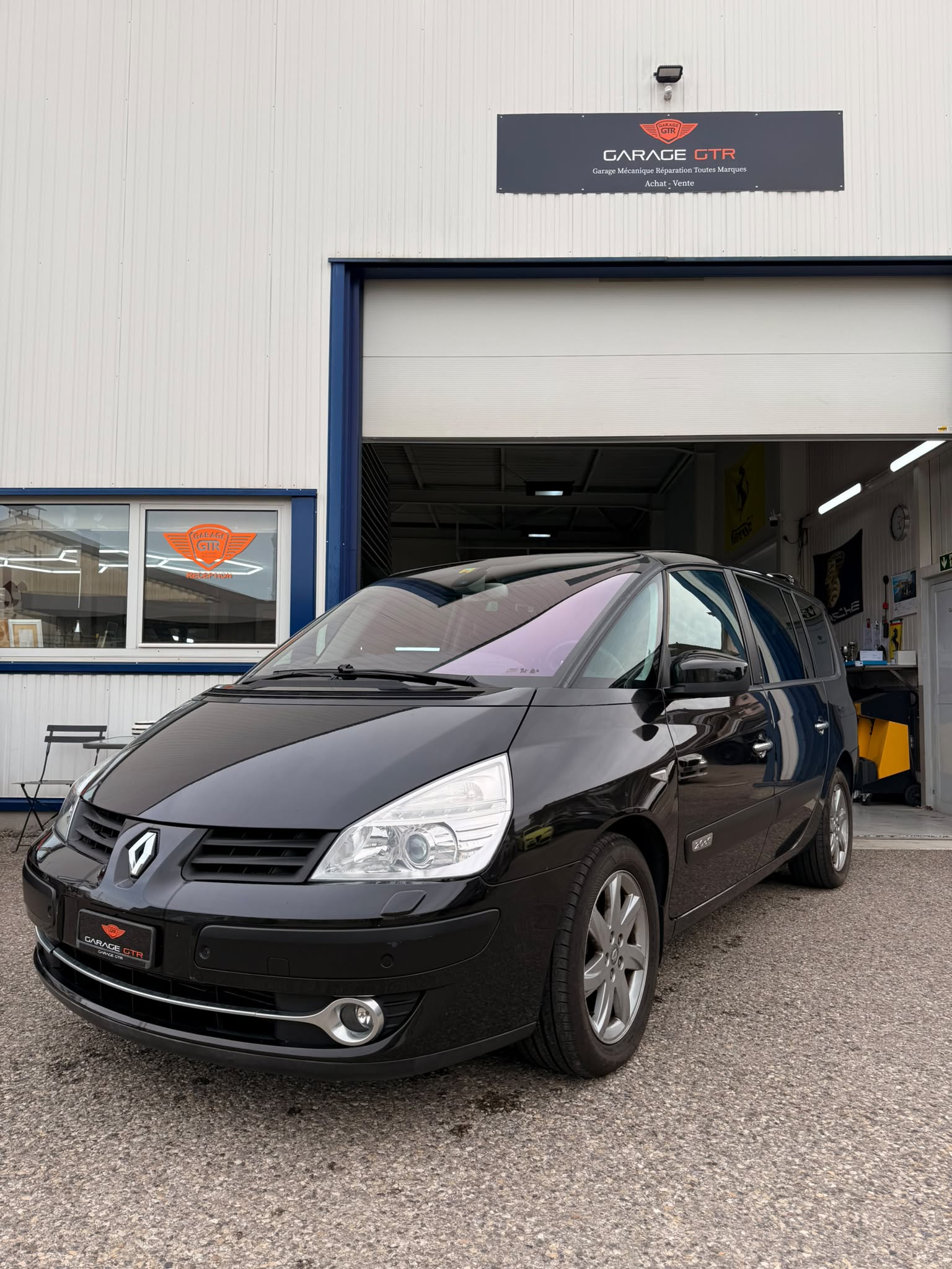 RENAULT Espace 2.0 dCi Initiale Automatic-image-1