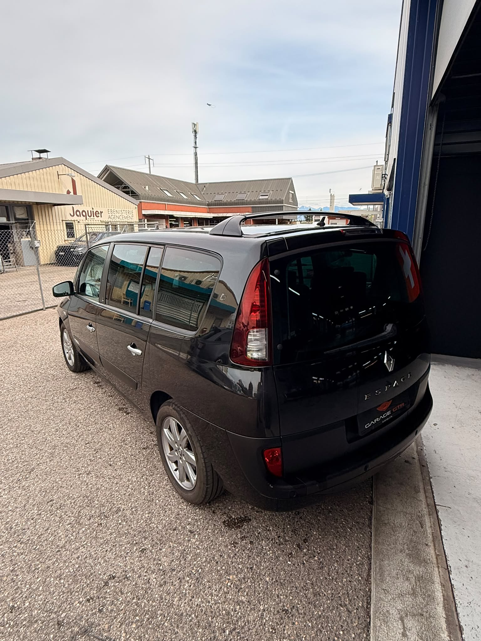 RENAULT Espace 2.0 dCi Initiale Automatic-image-3