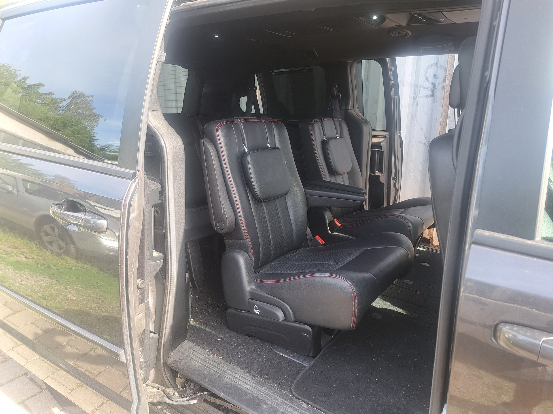 DODGE Grand Caravan 3.6-image-10