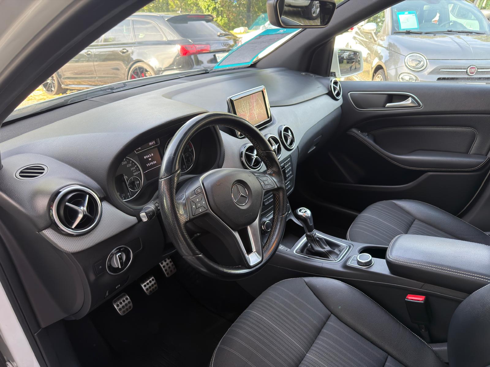 MERCEDES-BENZ B 180 CDI 7G-DCT-image-7
