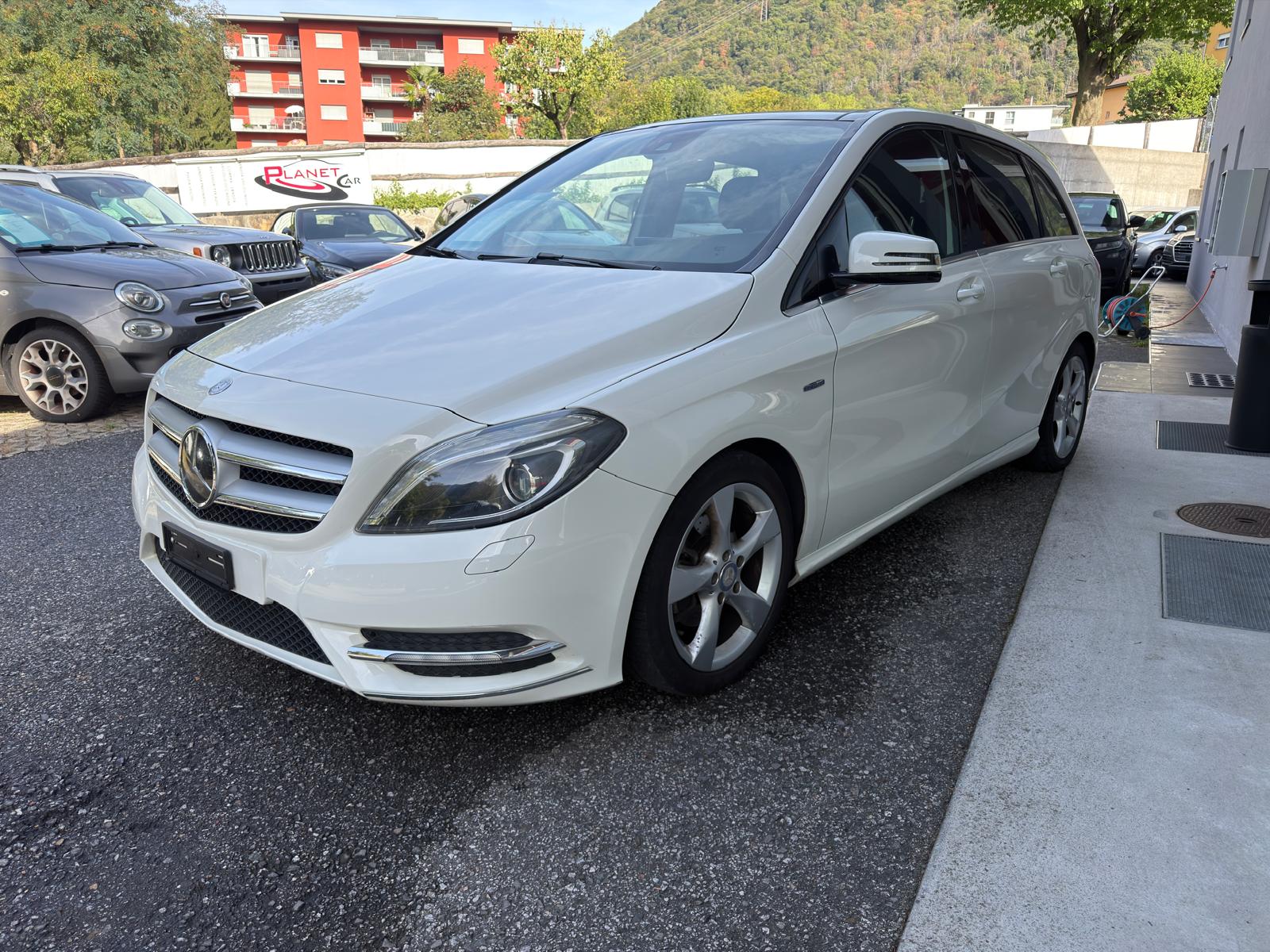 MERCEDES-BENZ B 180 CDI 7G-DCT-image-0