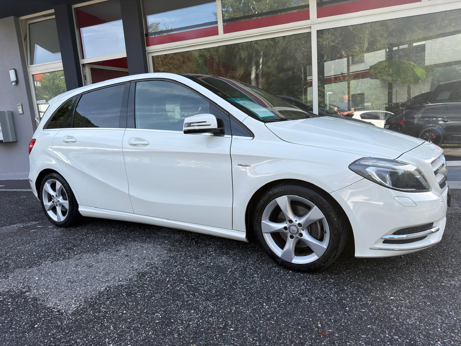 MERCEDES-BENZ B 180 CDI 7G-DCT-image-4