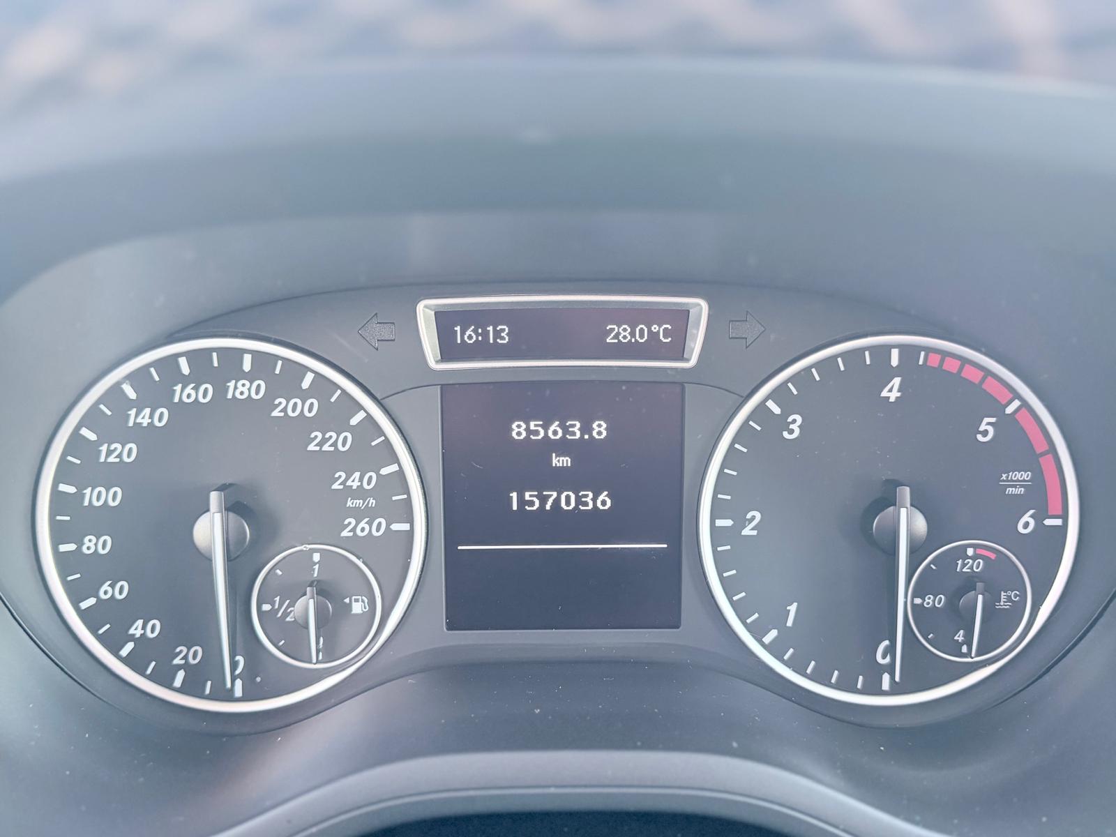 MERCEDES-BENZ B 180 CDI 7G-DCT-image-14