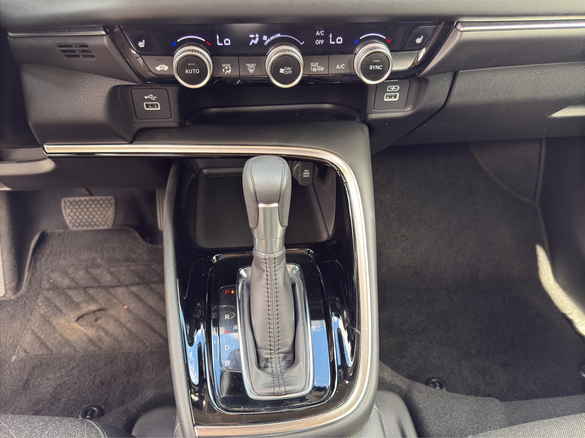 HONDA HR-V 1.5 i-MMD Advance-image-10