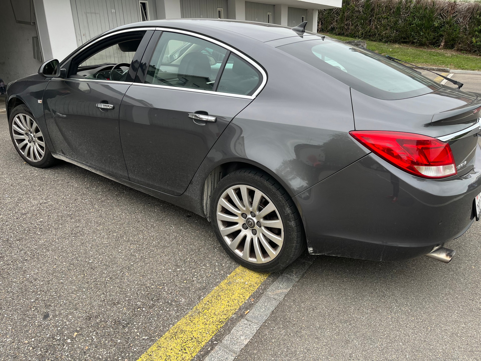 OPEL Insignia 2.0 Turbo Cosmo 4WD Automatic-image-4