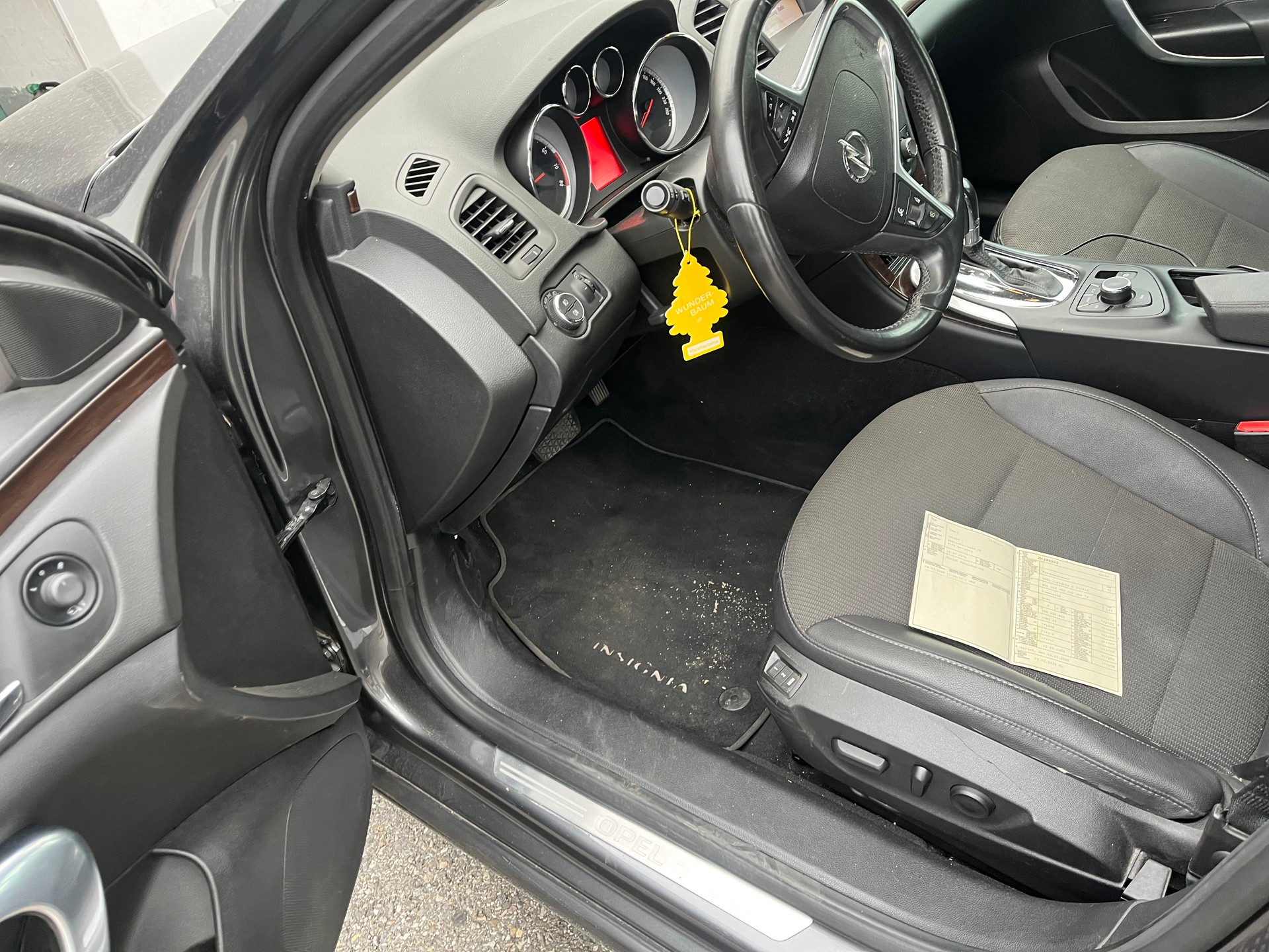OPEL Insignia 2.0 Turbo Cosmo 4WD Automatic-image-11
