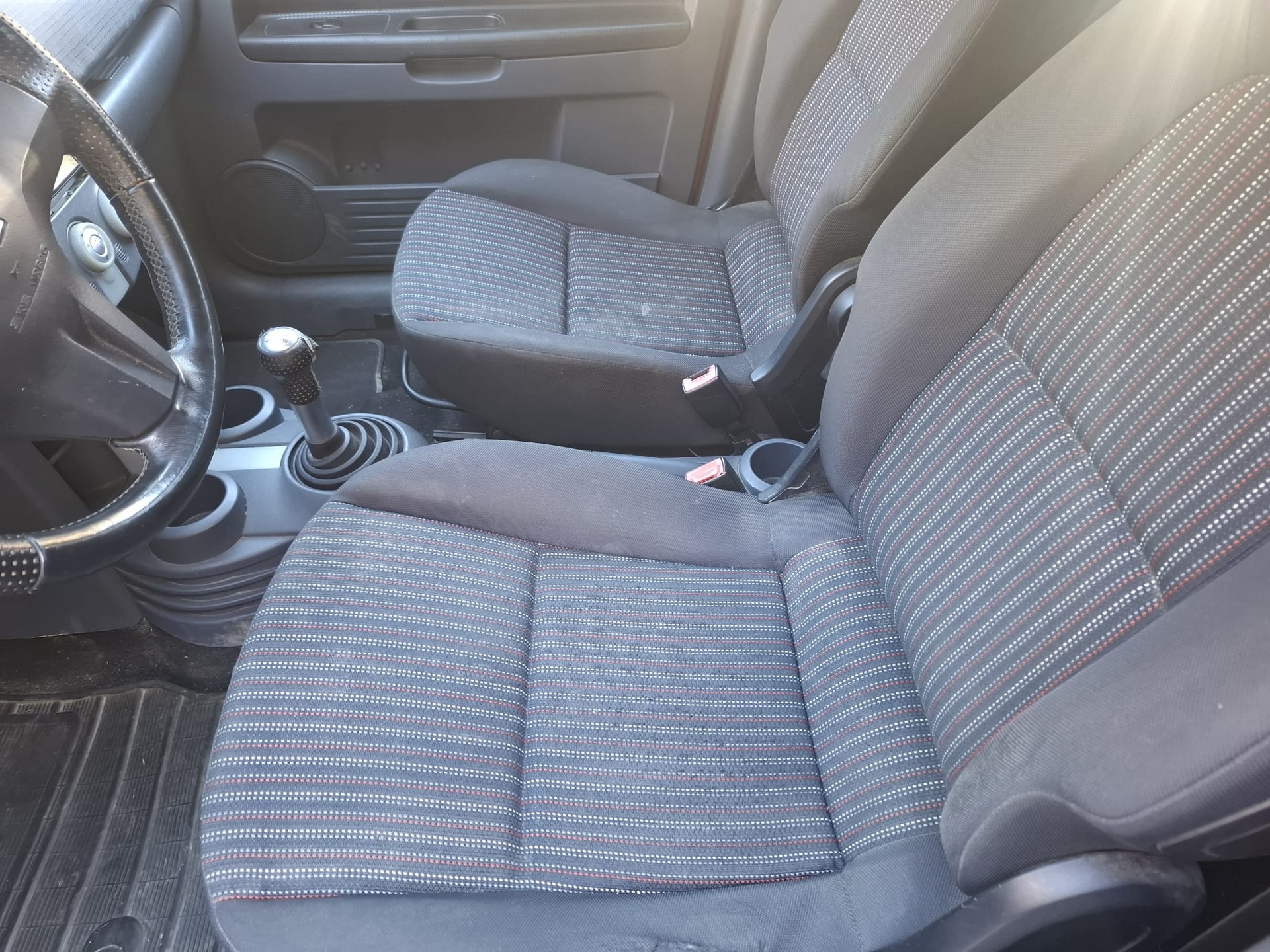 MITSUBISHI Colt 1.3 16V Sport motion-image-11