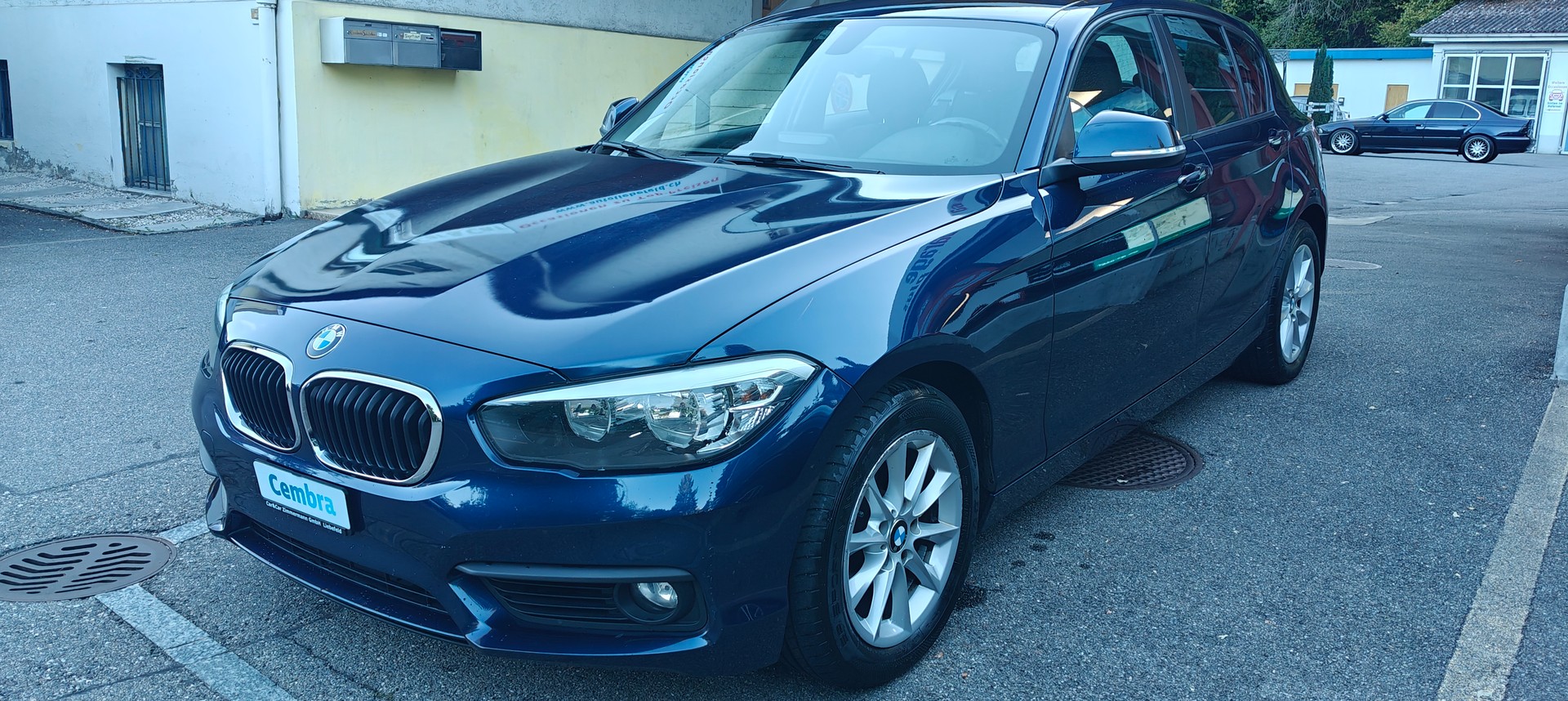 BMW 120d Urban Line-image-2