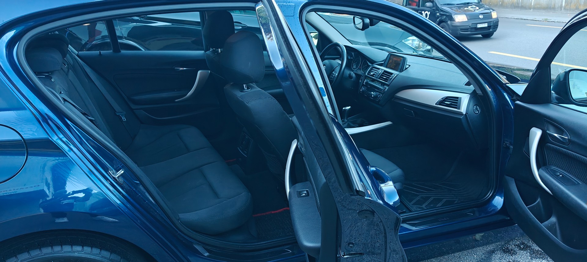 BMW 120d Urban Line-image-10