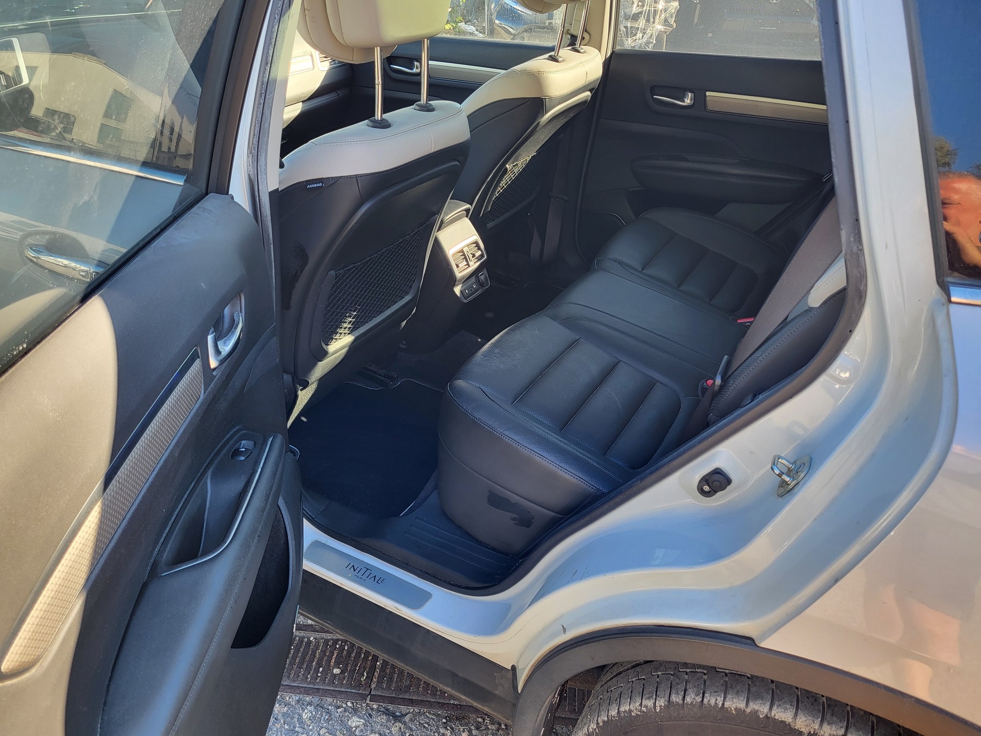 RENAULT Koleos 2.0 dCi Initiale Paris 4x4 Xtronic CVT-image-11