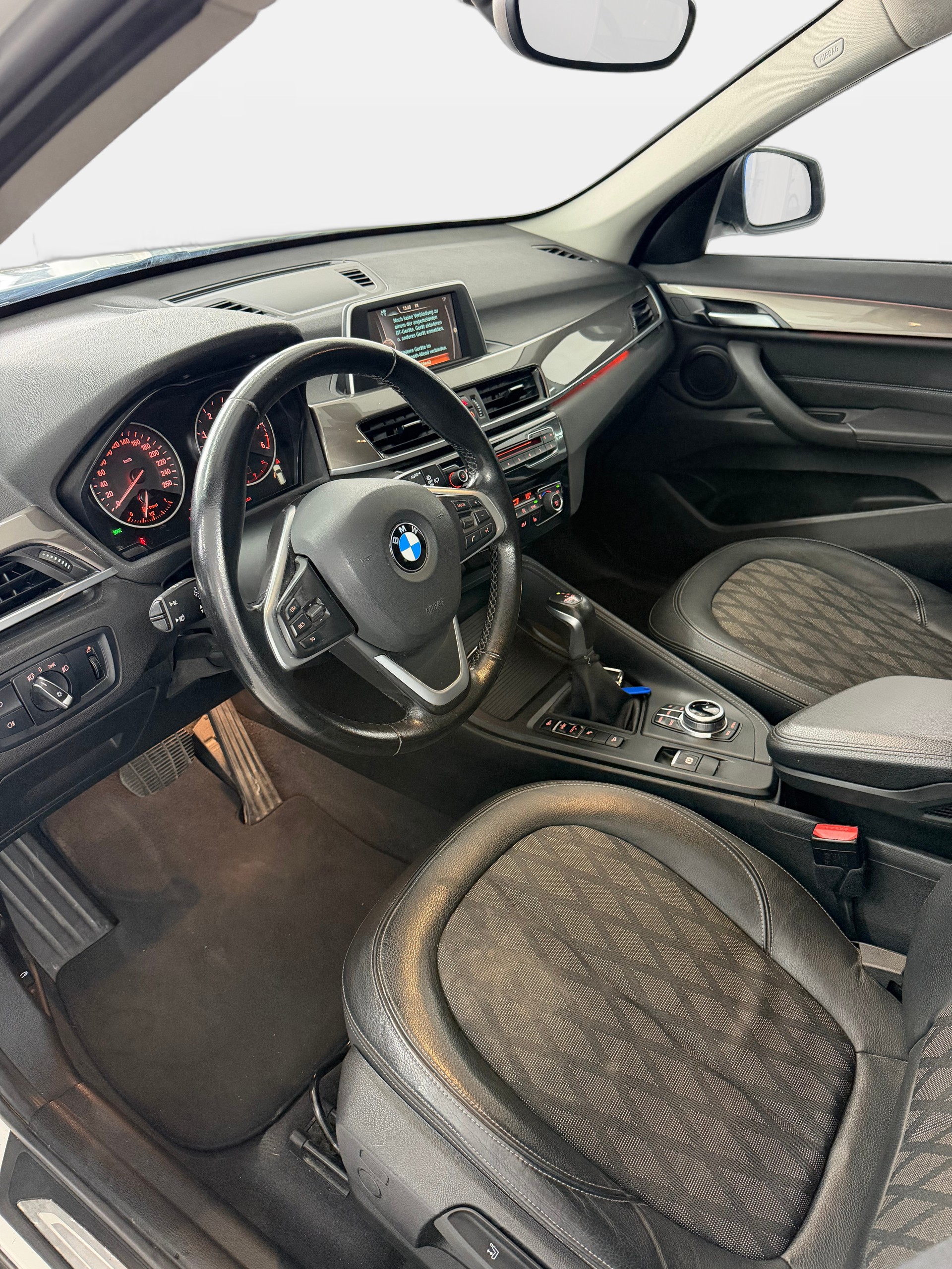 BMW X1 sDrive 20d M Sport-image-8