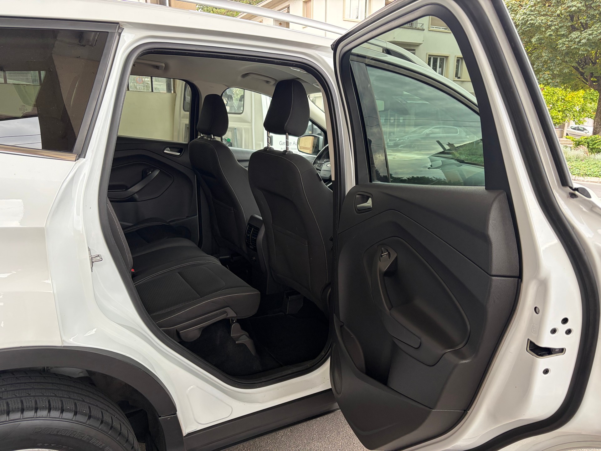 FORD Kuga 2.0 TDCi Trend+ 4WD PowerShift-image-11