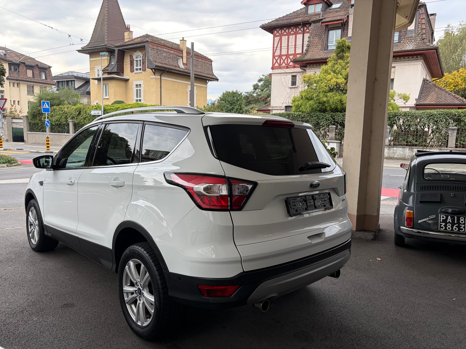 FORD Kuga 2.0 TDCi Trend+ 4WD PowerShift-image-2