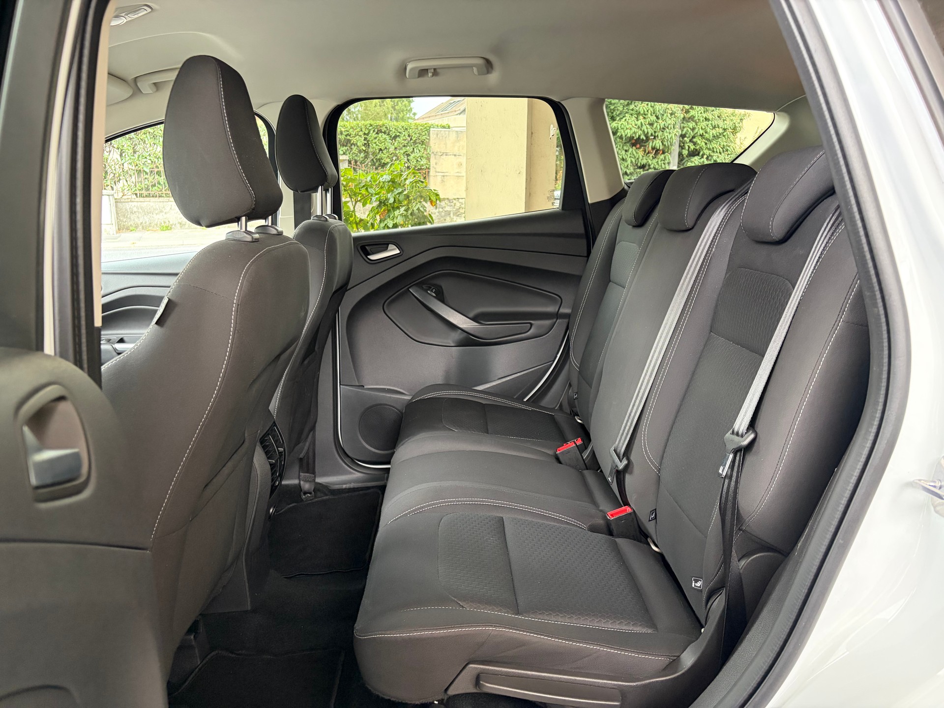 FORD Kuga 2.0 TDCi Trend+ 4WD PowerShift-image-9