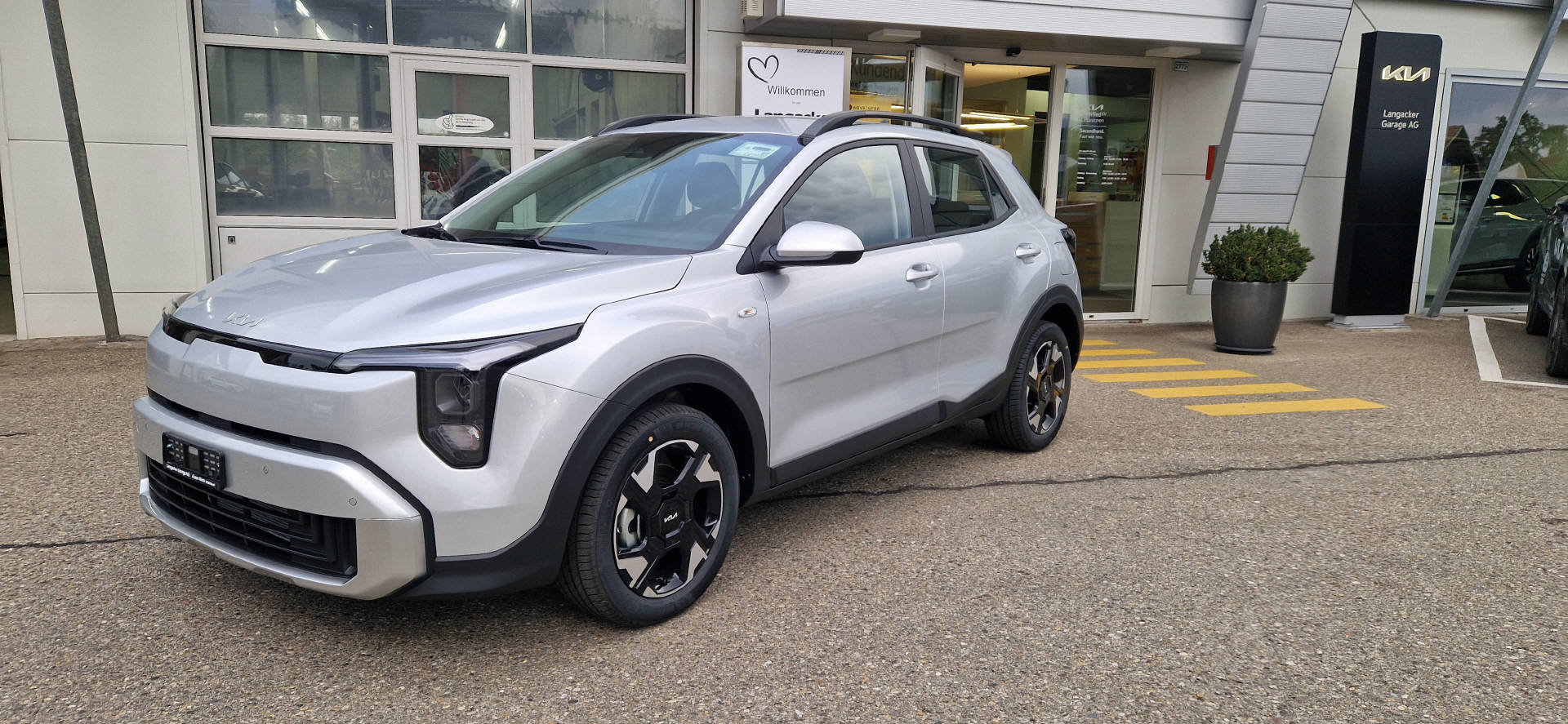 KIA Stonic 1.0 T-GDi-image-1