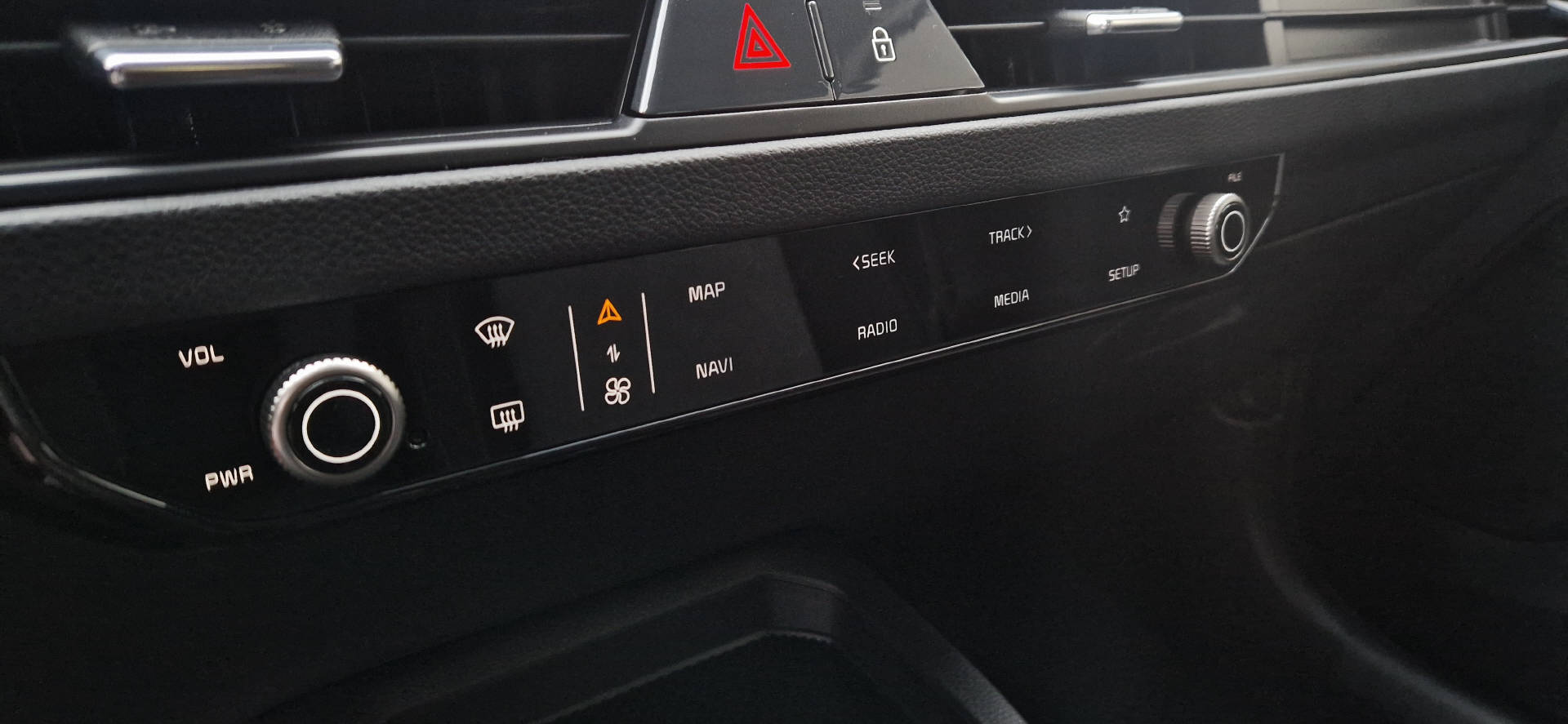 KIA Stonic 1.0 T-GDi-image-10