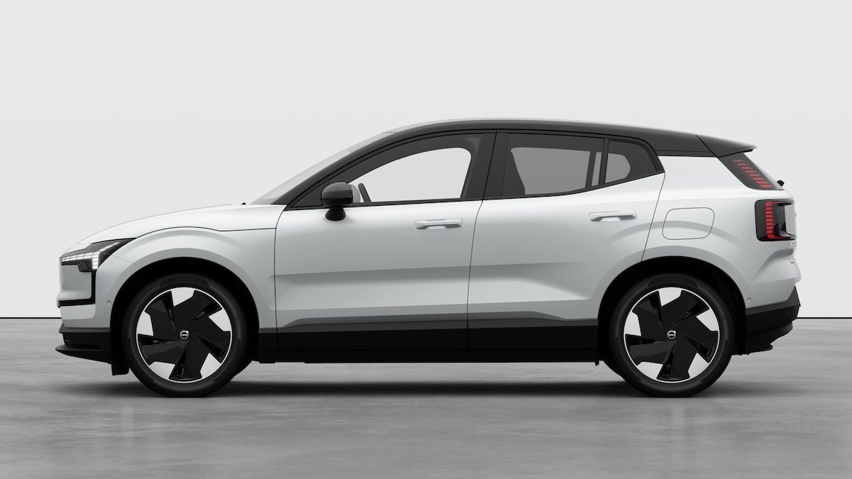 VOLVO EX30 P5 Longe Range Ultra-image-2