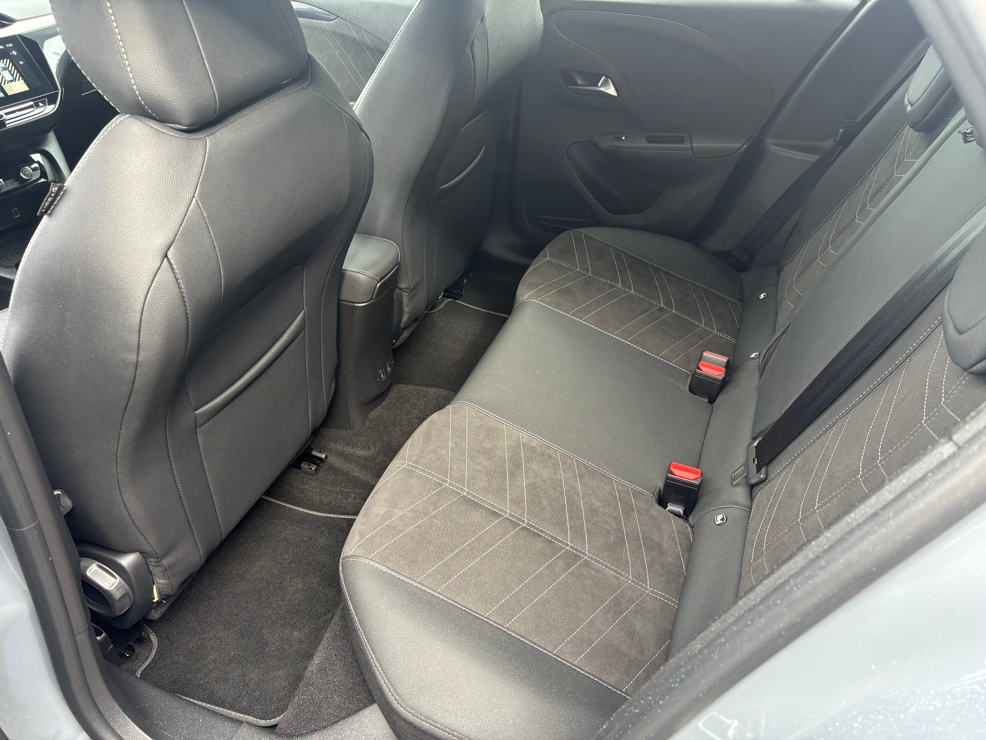 OPEL Corsa-e 156 GS-image-5
