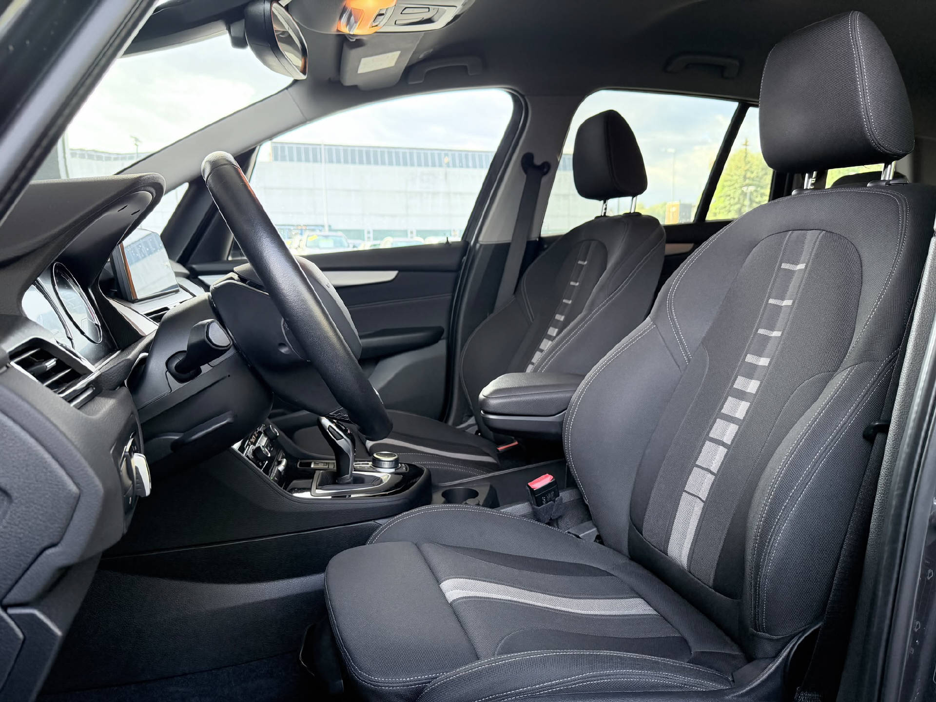 BMW 216d Gran Tourer-image-5