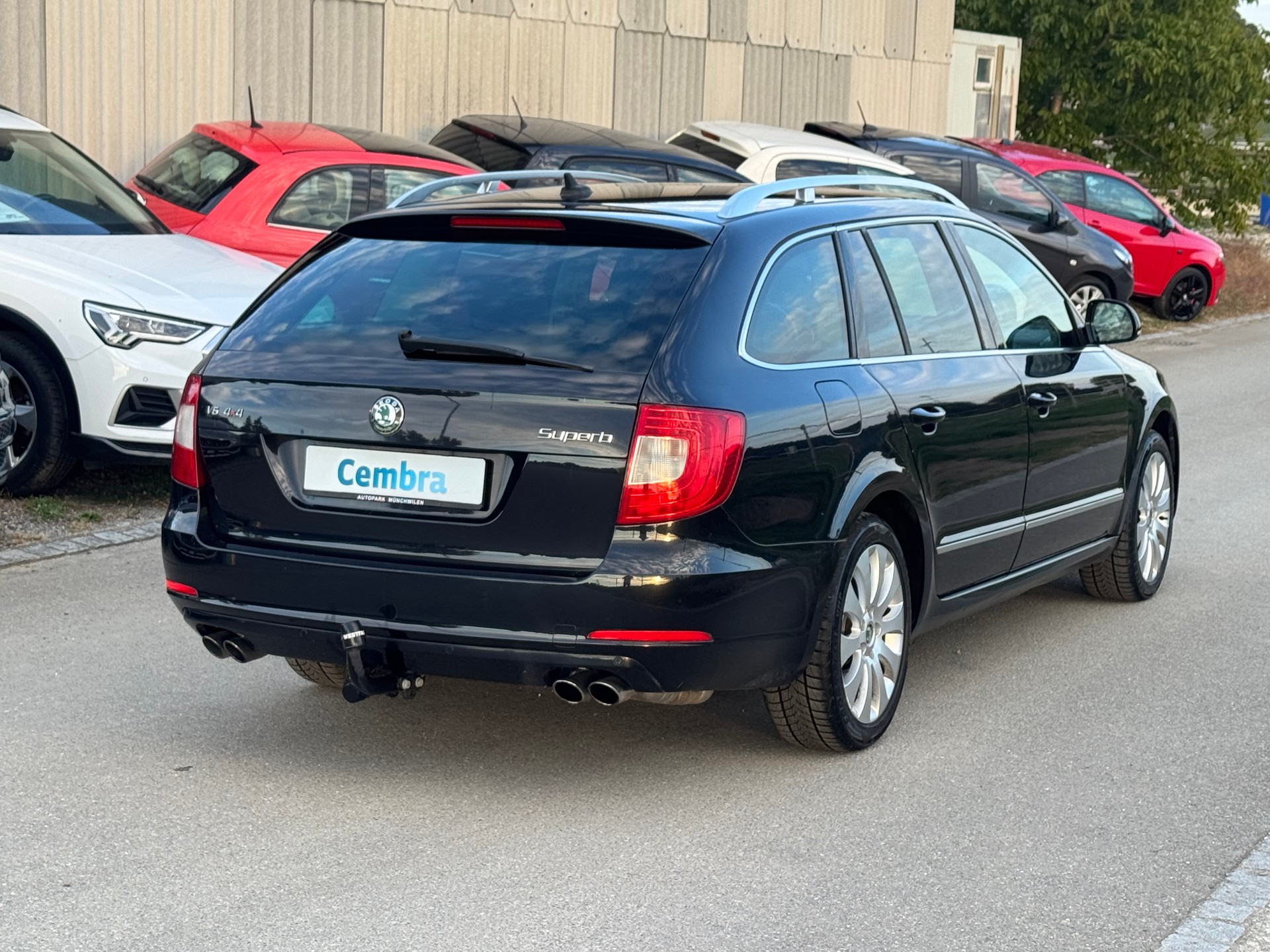 SKODA Superb Combi 3.6 FSI Ambition 4x4 DSG-image-2