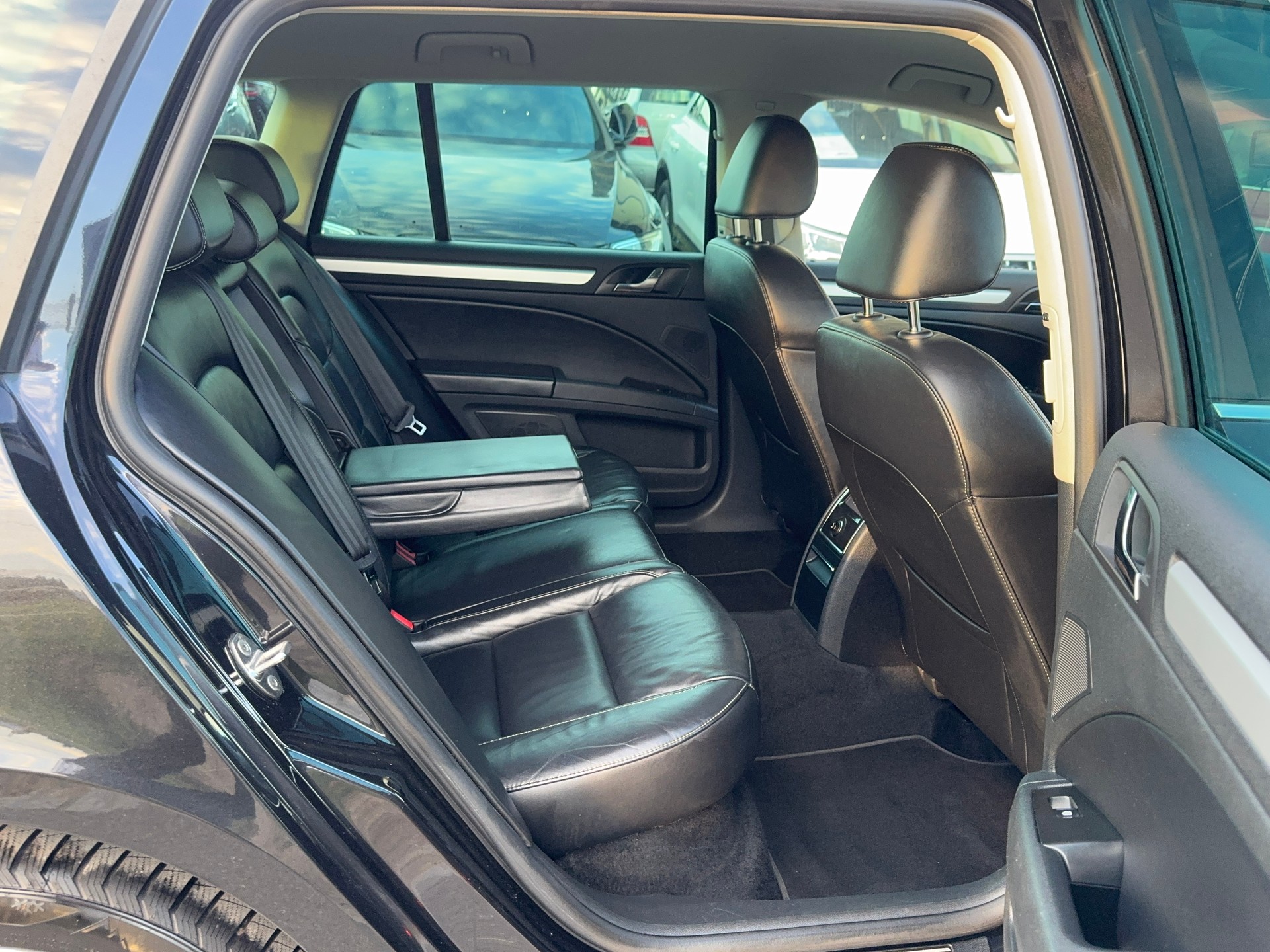 SKODA Superb Combi 3.6 FSI Ambition 4x4 DSG-image-10