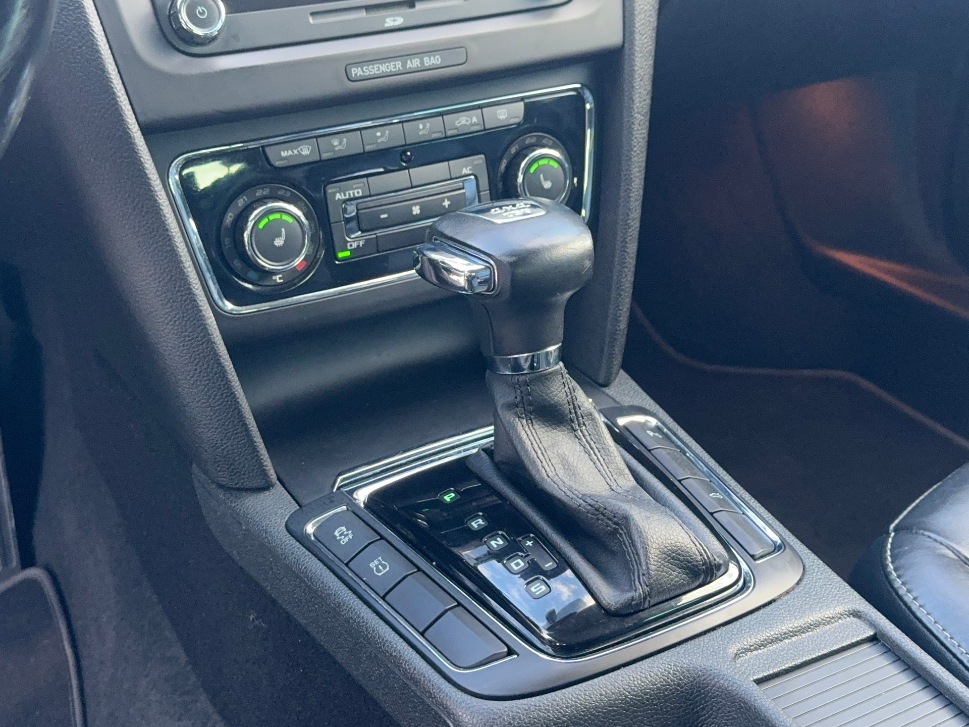 SKODA Superb Combi 3.6 FSI Ambition 4x4 DSG-image-12