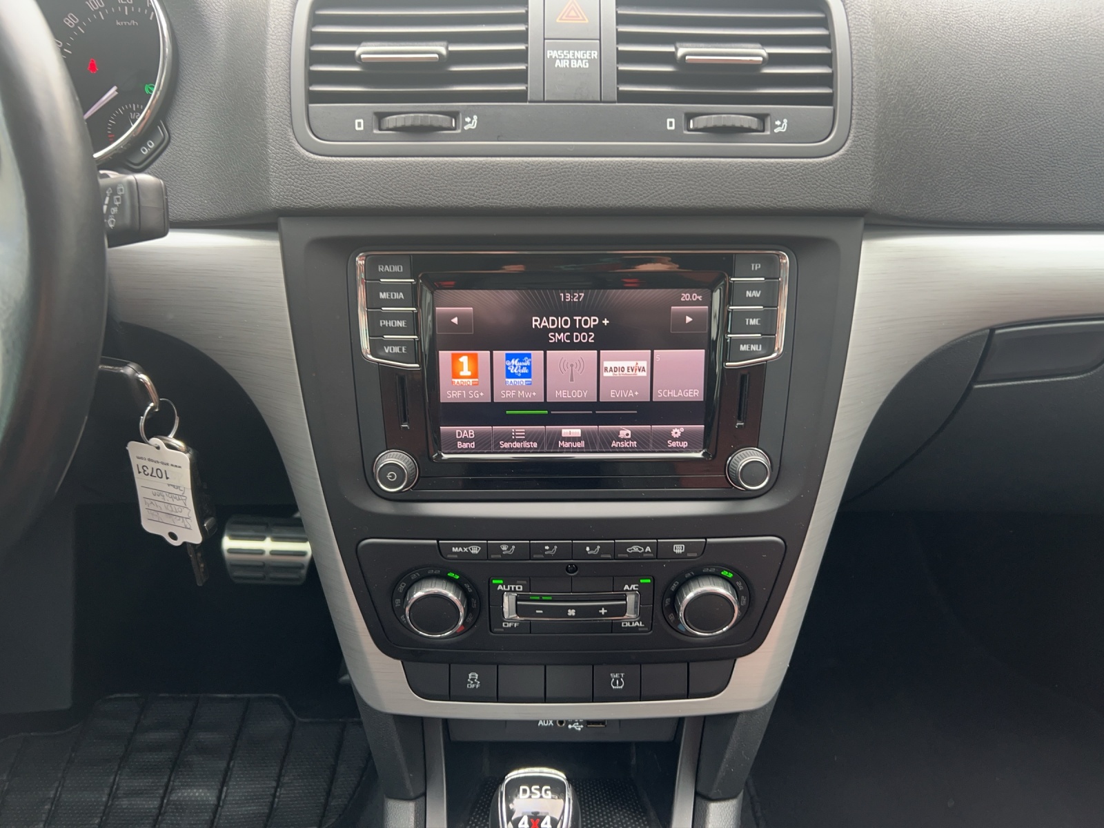 SKODA Yeti 2.0 TDI Ambition 4x4 DSG-image-13