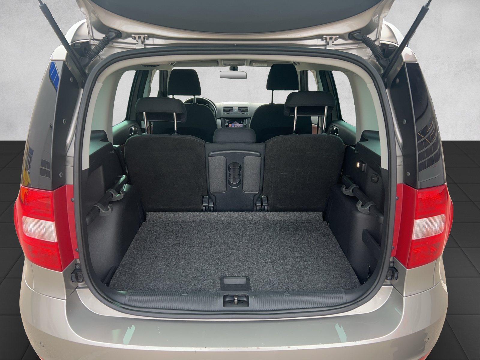 SKODA Yeti 2.0 TDI Ambition 4x4 DSG-image-9