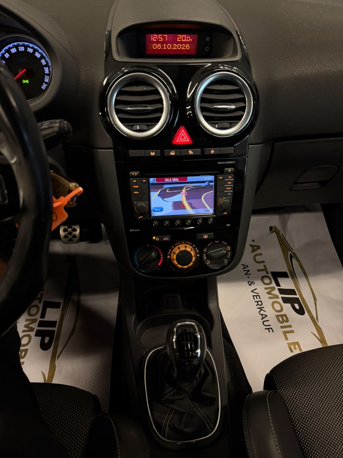 OPEL Corsa 1.6 Turbo OPC Nürburgring Edition-image-9