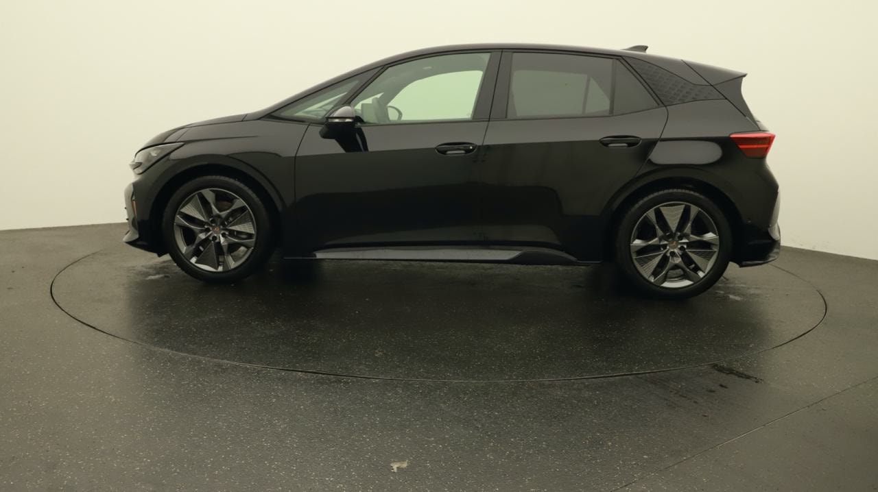 CUPRA Born 58 kWh-showroom-element-1