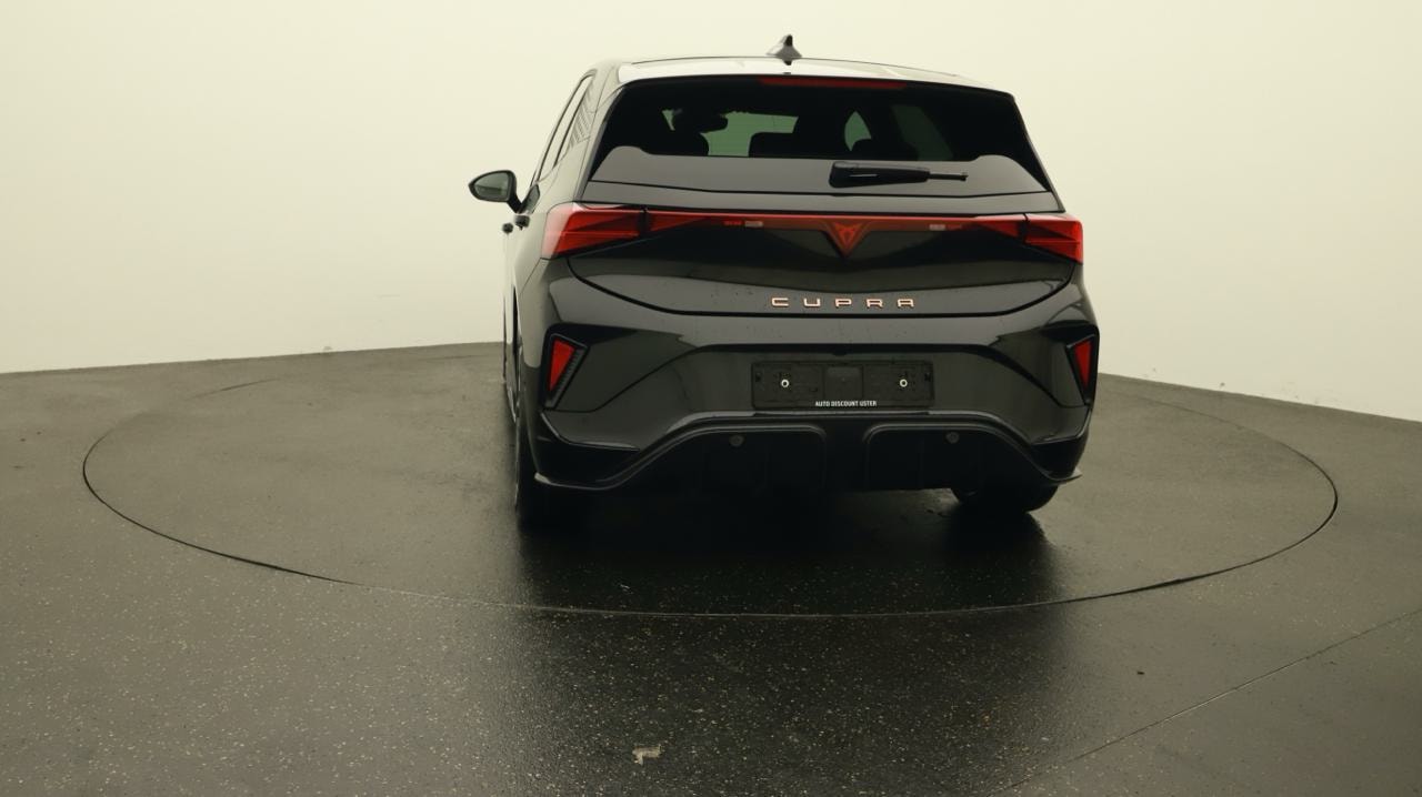 CUPRA Born 58 kWh-showroom-element-3