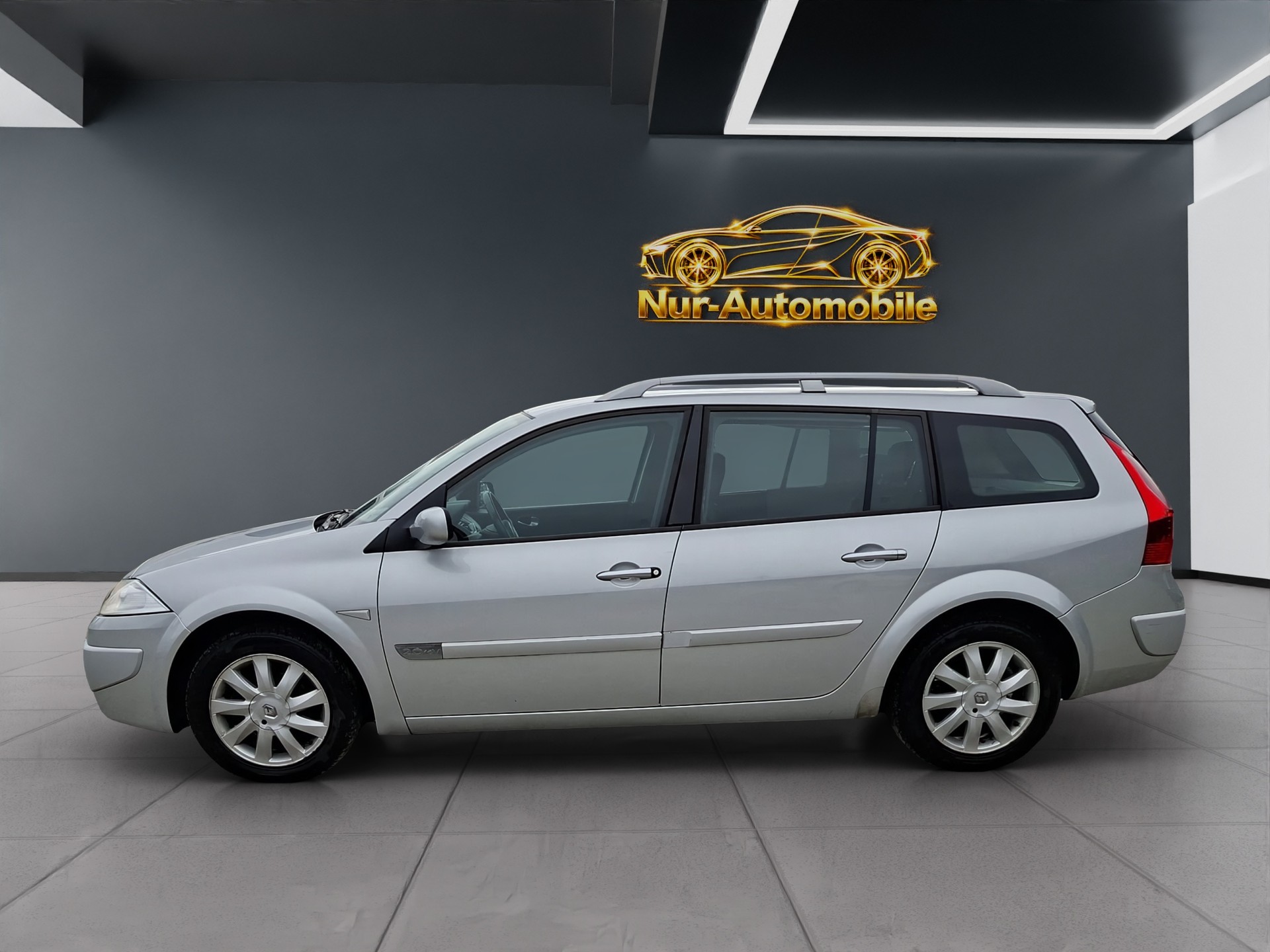 RENAULT Mégane Break 2.0 16V-image-3