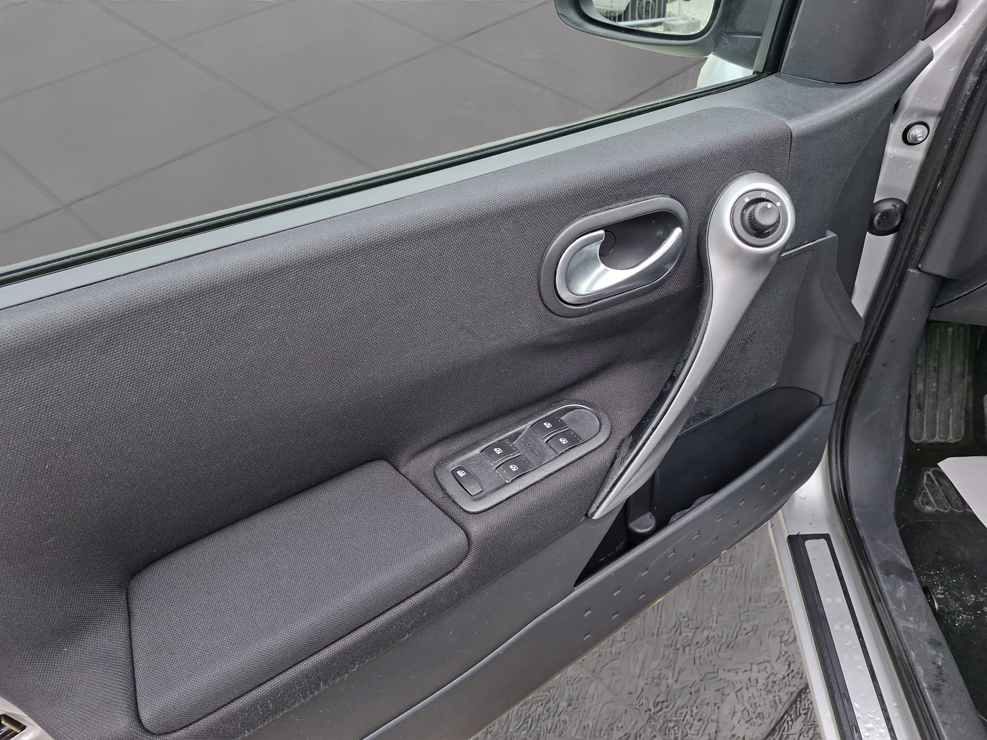 RENAULT Mégane Break 2.0 16V-image-10