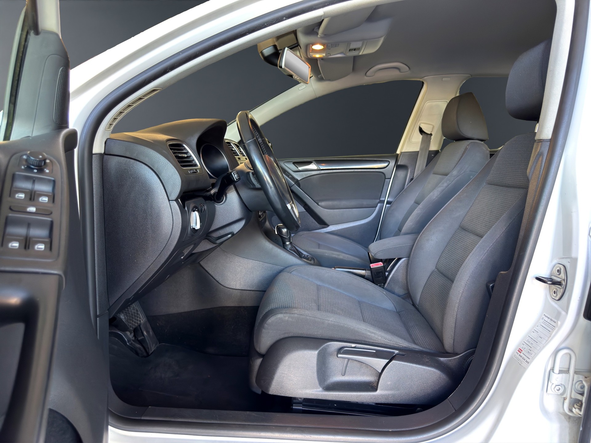 VW Golf 1.4 TSI Team DSG-image-9