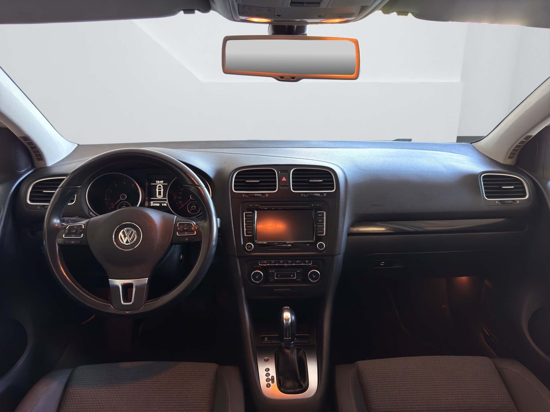 VW Golf 1.4 TSI Team DSG-image-12