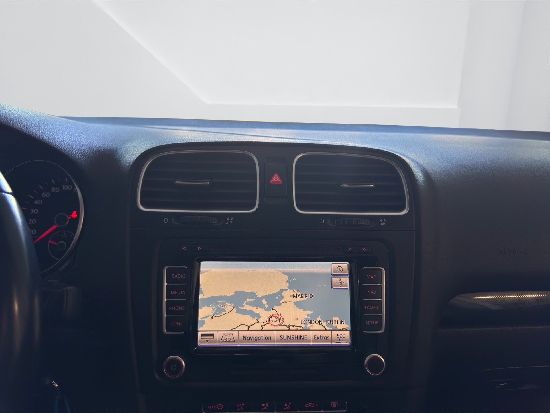 VW Golf 1.4 TSI Team DSG-image-16