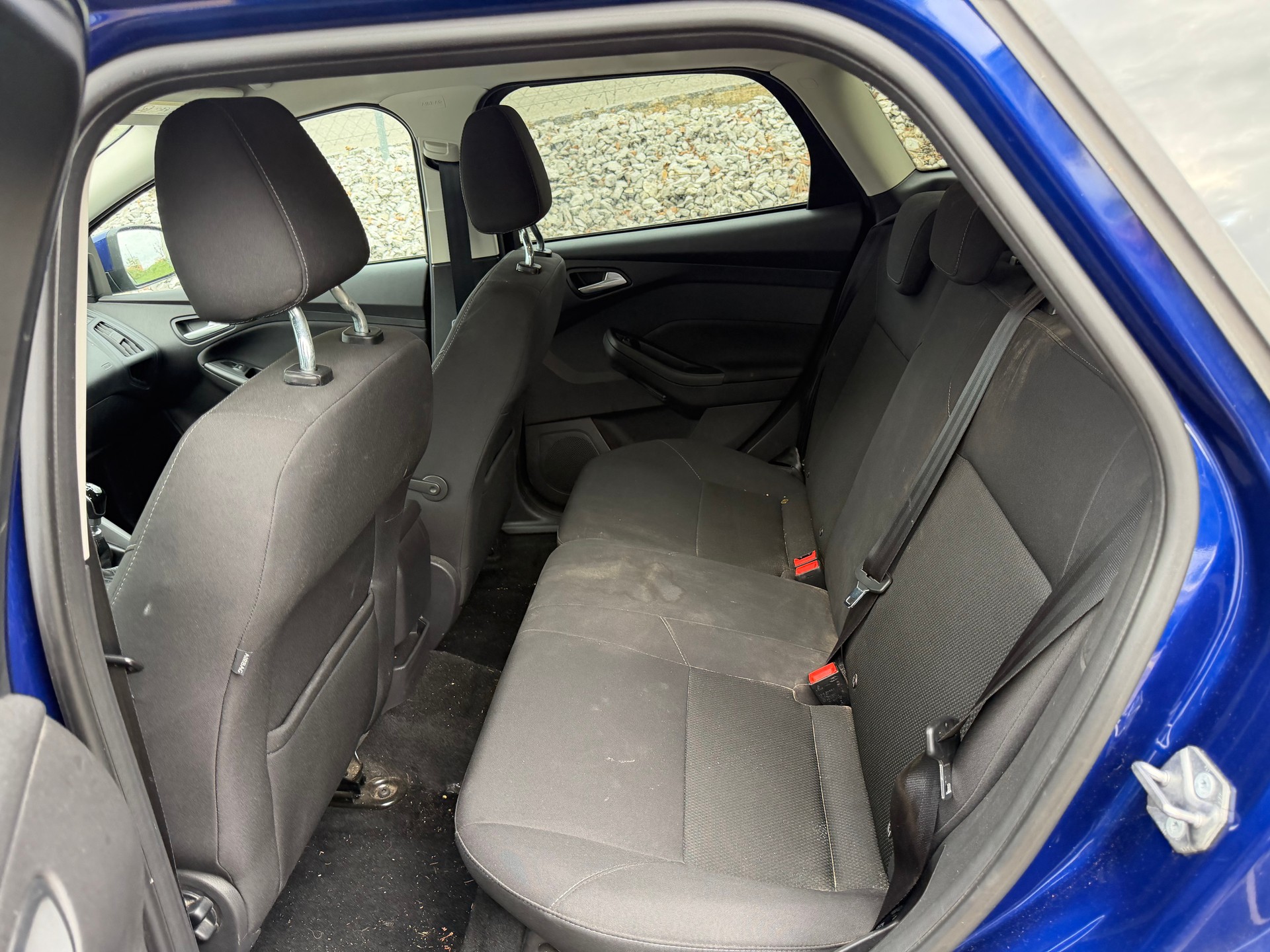 FORD Focus 1.0 SCTi Black Edition-image-6