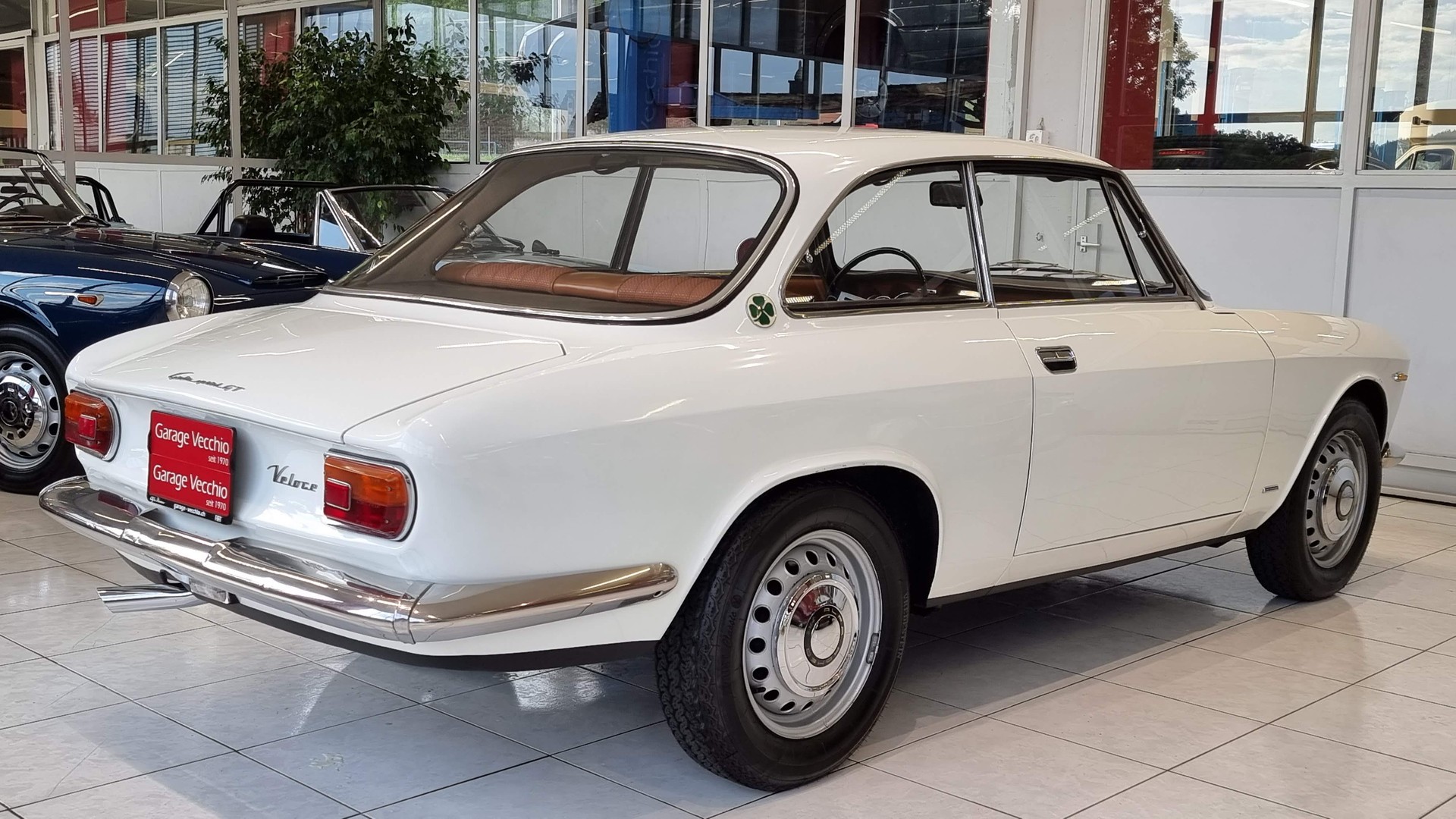 ALFA ROMEO GT 1600 Veloce-image-4