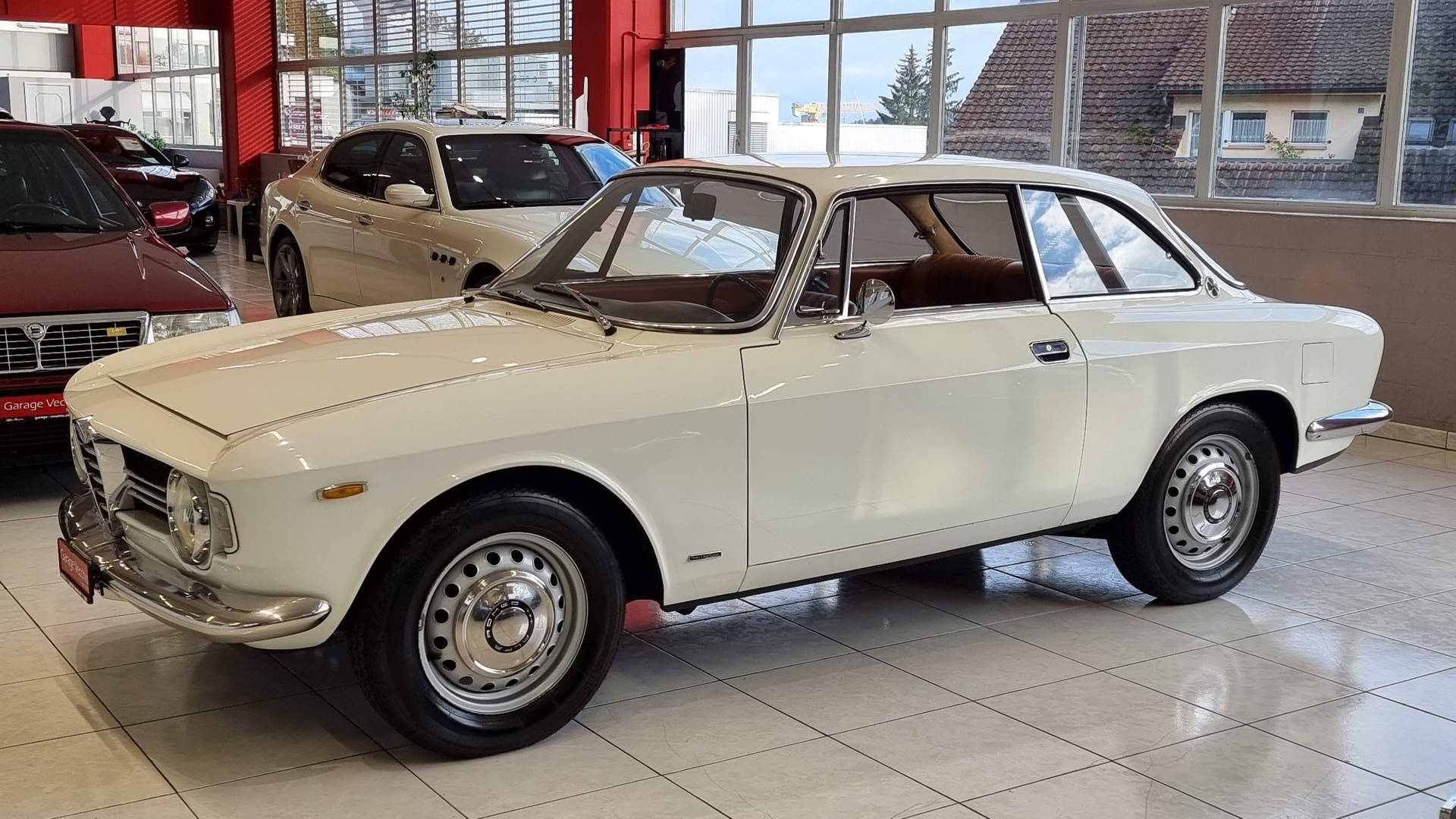 ALFA ROMEO GT 1600 Veloce-image-1