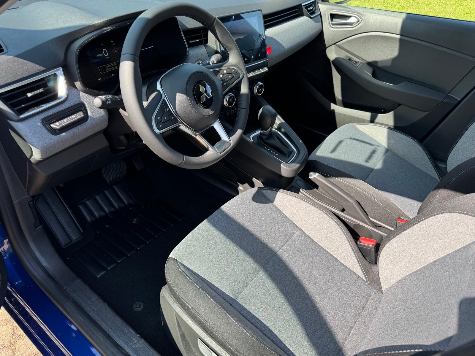 MITSUBISHI COLT 1.6 HEV Invite-image-4