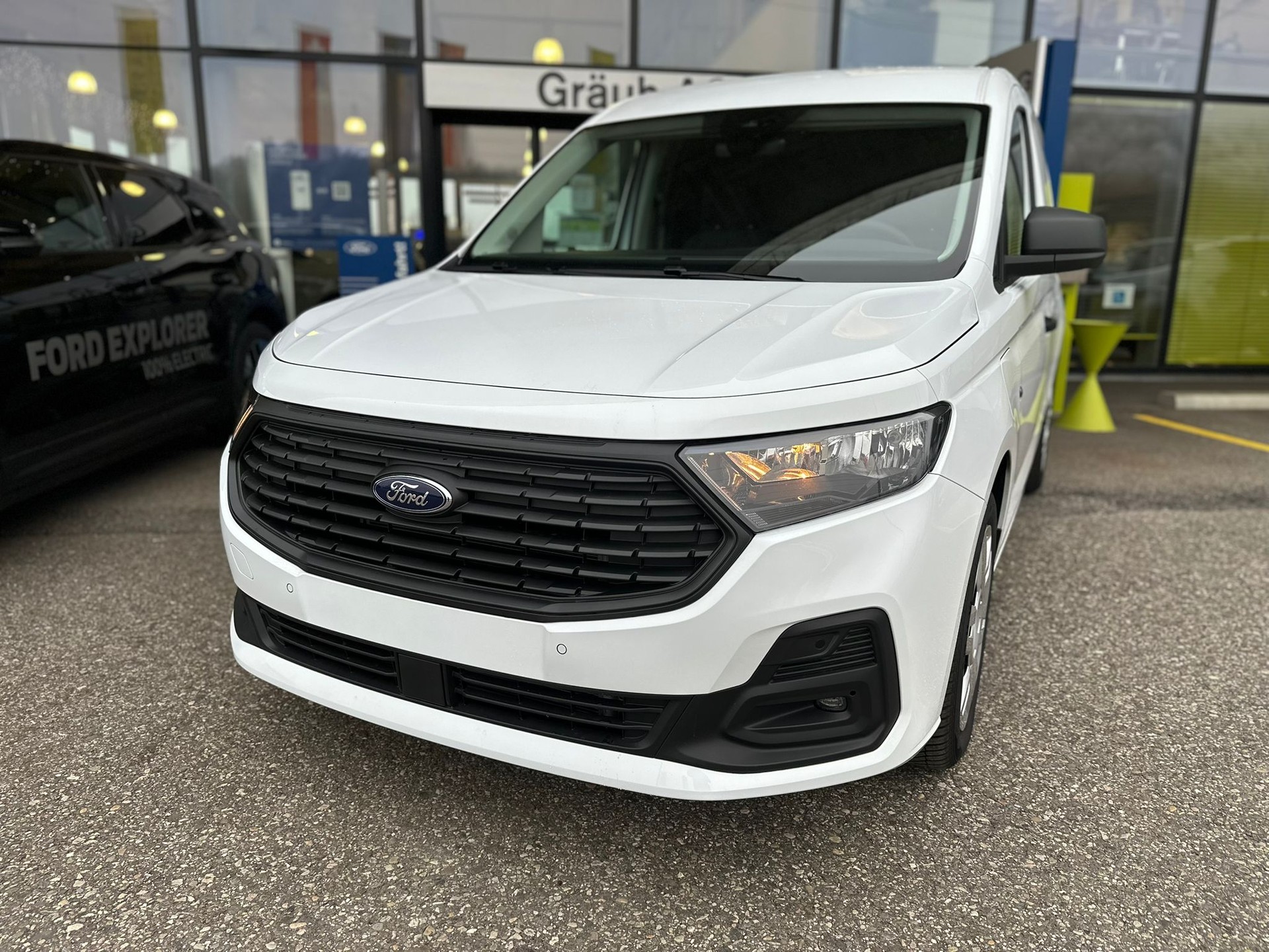 FORD Transit Connect Kasten 1.5 EcoBoost PHEV Trend 0.99% Leasing-image-1