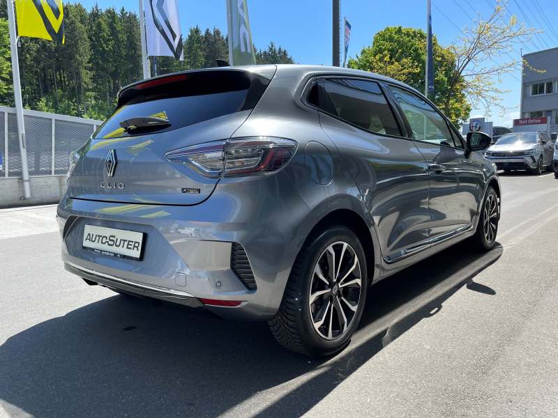 RENAULT Clio 1.6 E-Tech techno-image-2