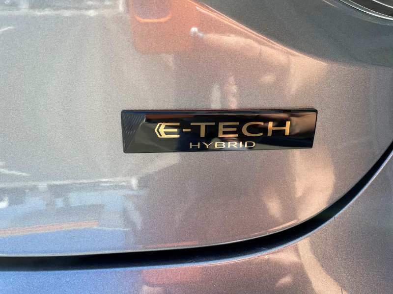 RENAULT Clio 1.6 E-Tech techno-image-14