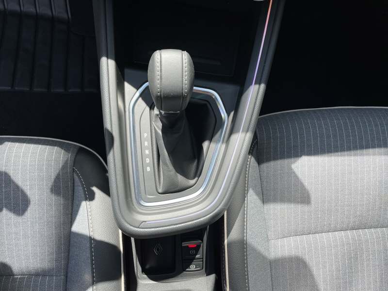 RENAULT Clio 1.6 E-Tech techno-image-10