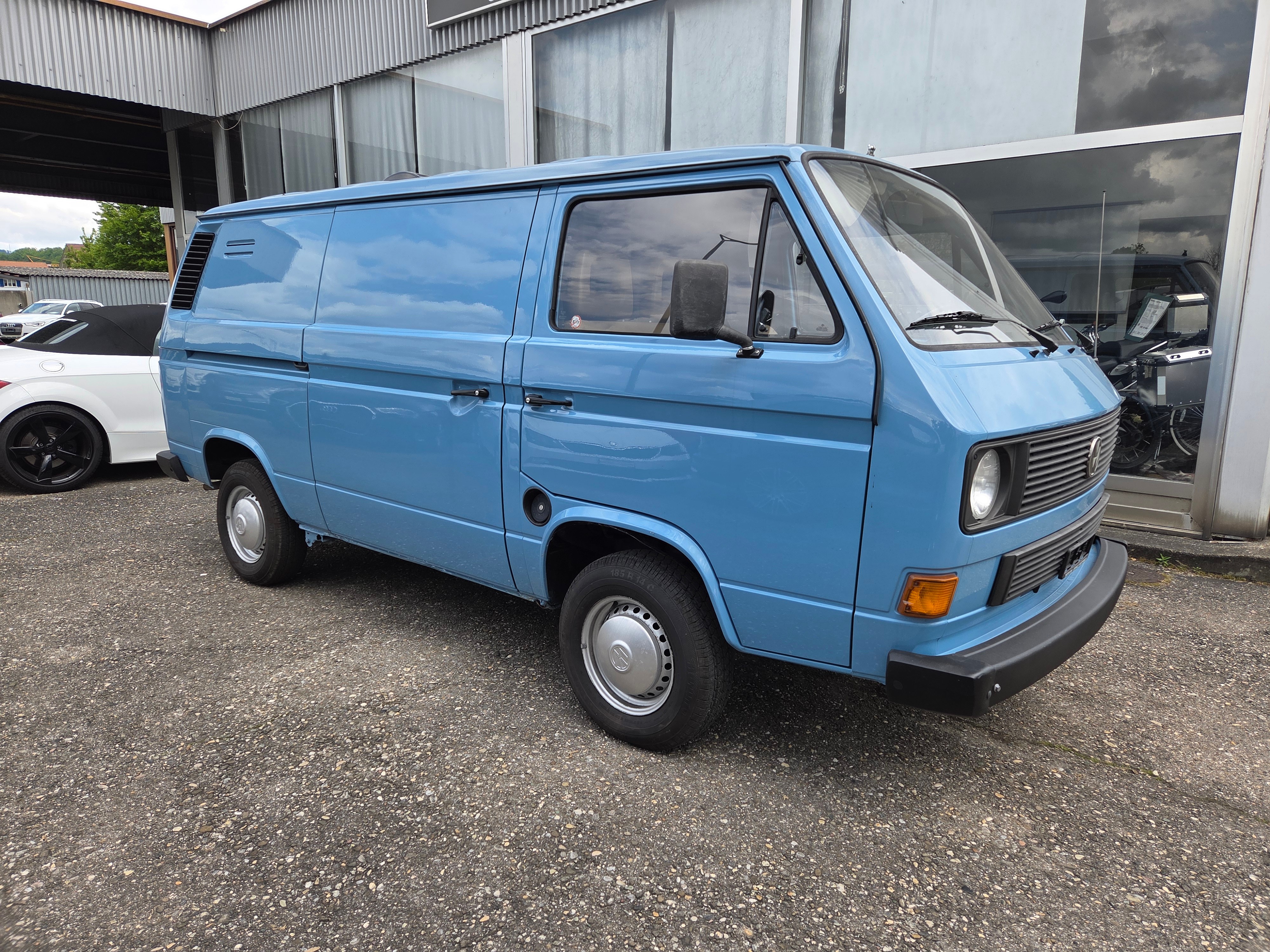 Car photo