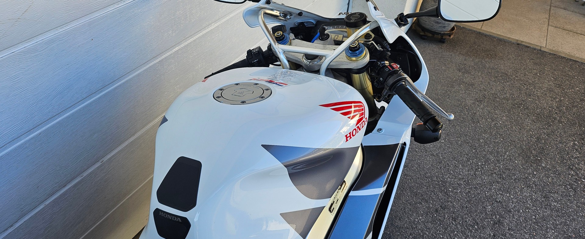 HONDA VTR 1000 SP-2 HRC 2002-image-10