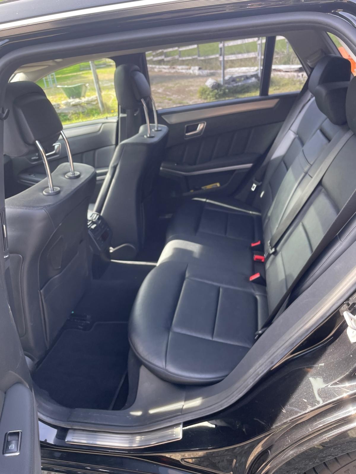 MERCEDES-BENZ E 500 CGI Avantgarde 4Matic 7G-Tronic-image-10
