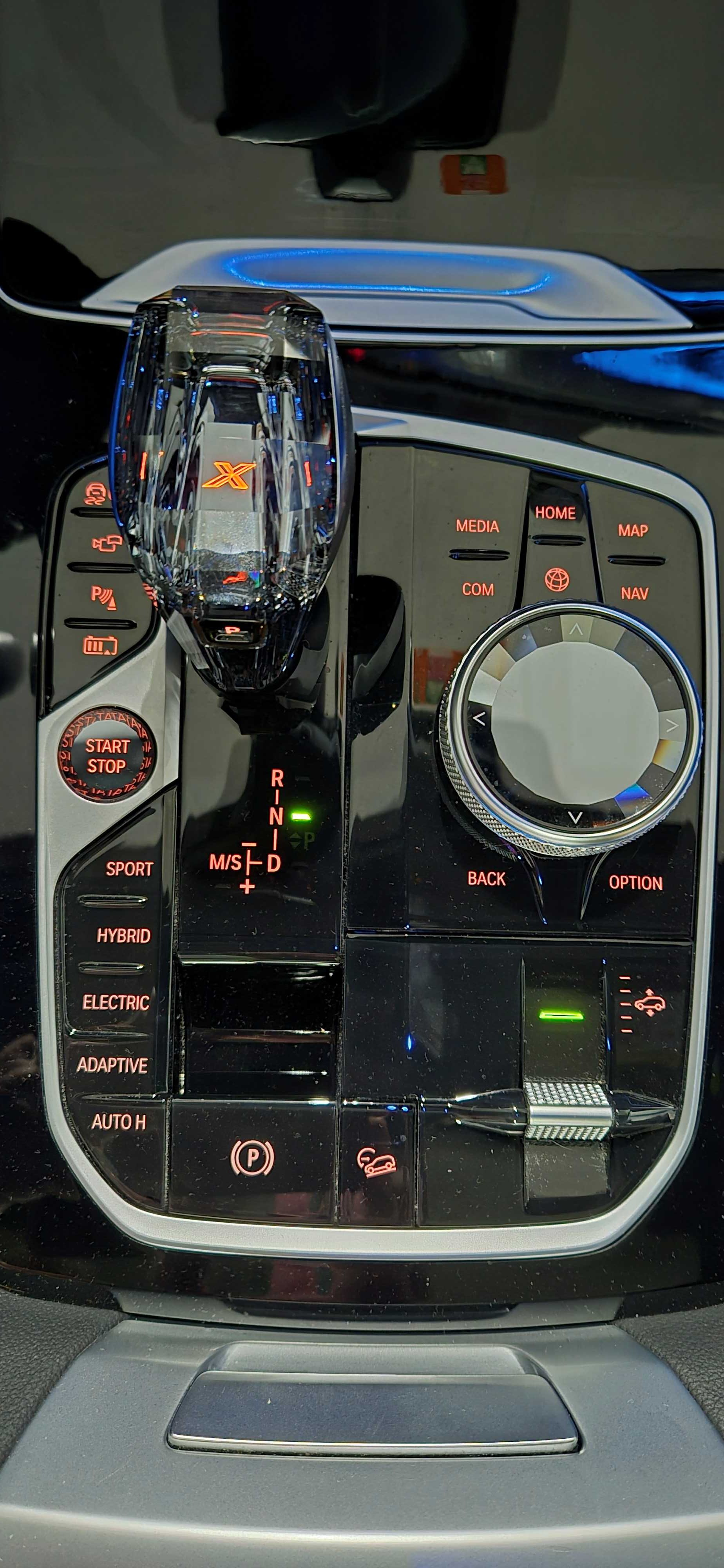 BMW X5 45e xDrive, M Sport Steptronic-image-18